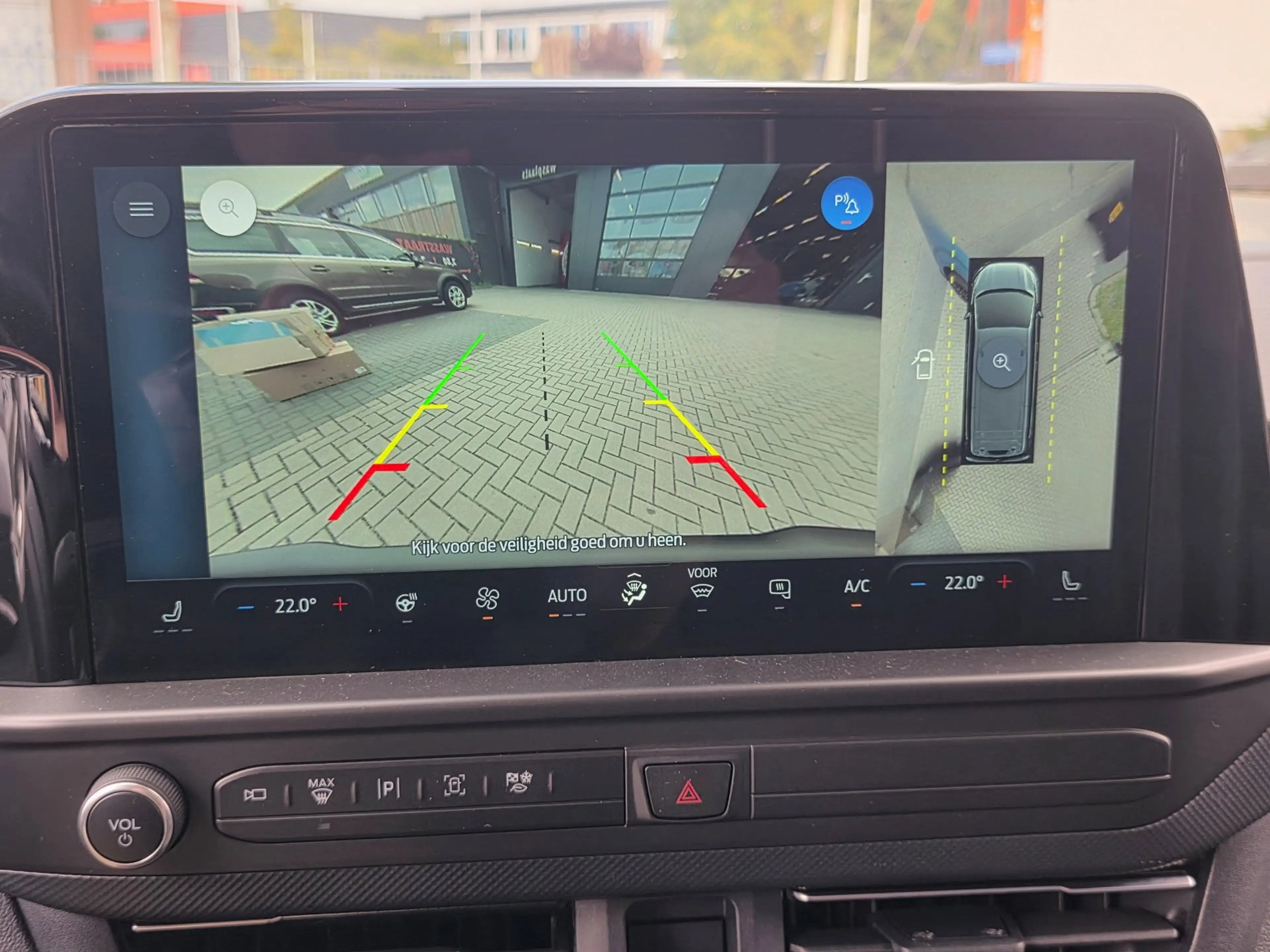 Ford E-Transit Cust. 320 L2H1 Limited 65 kWh| SoH 99%| Met o.a. 3 — photo 26