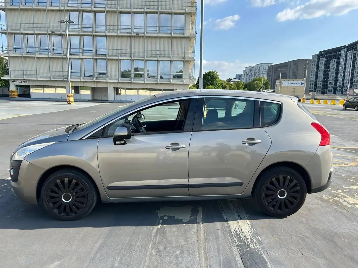 Peugeot 3008 1.6i Premium - 1