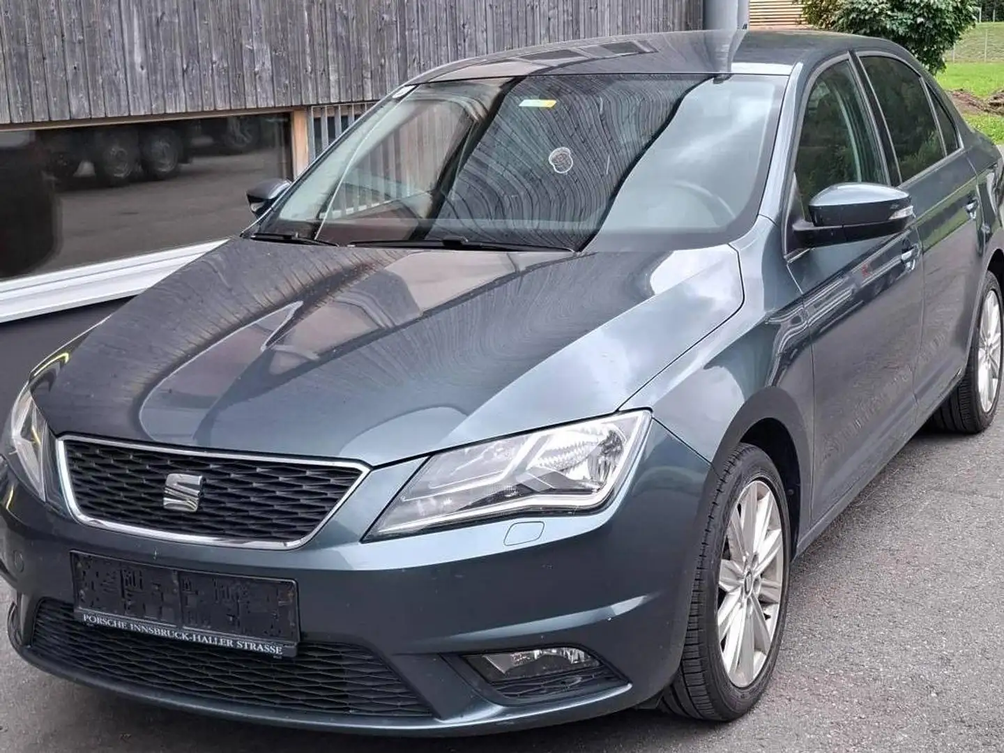 SEAT Toledo Grau - 1