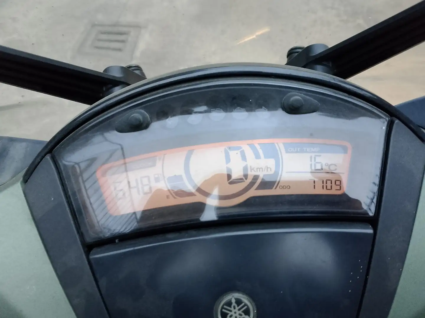 Yamaha Xenter 125 Verde - 1