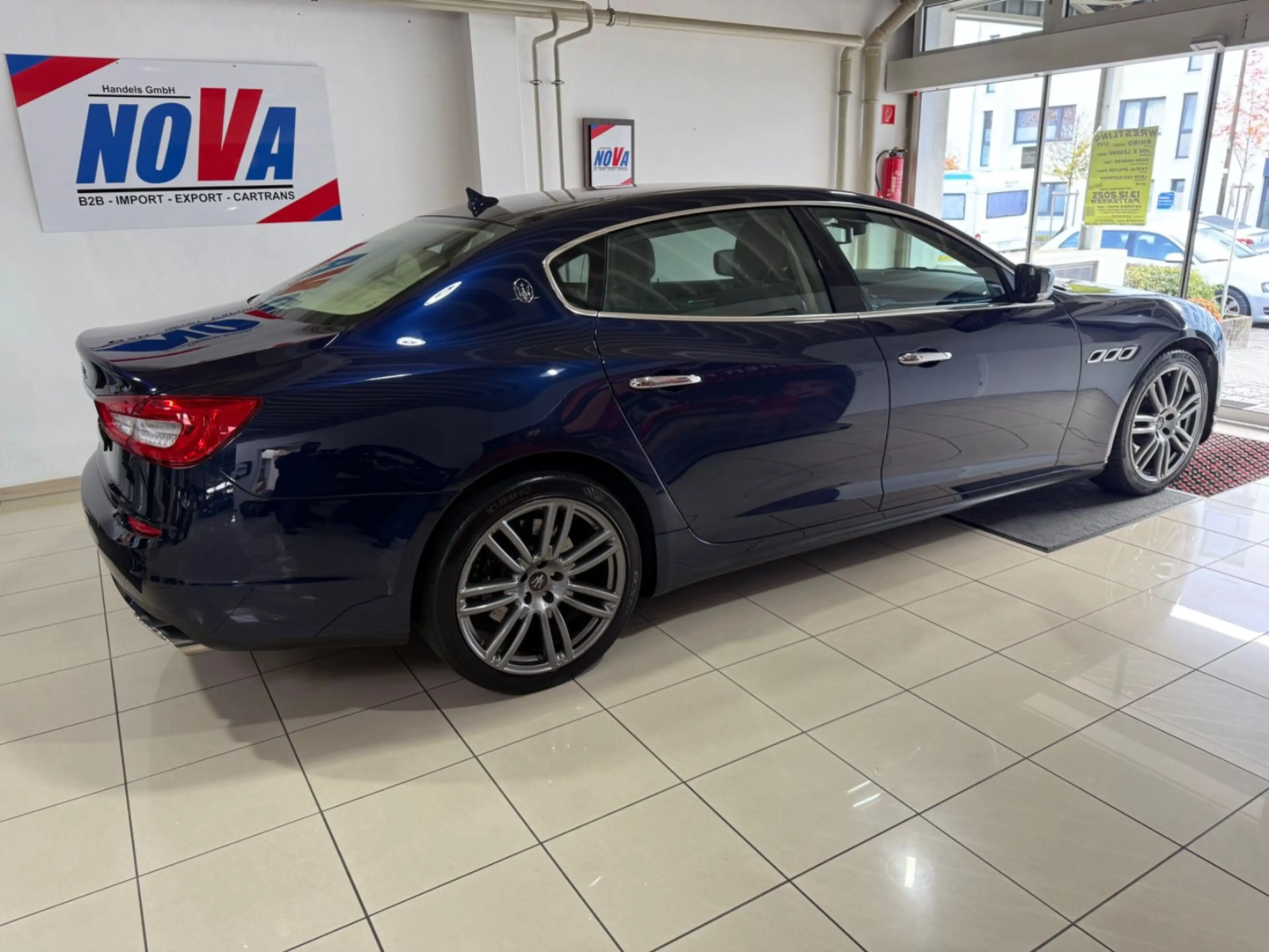 Maserati Quattroporte 3.0 V6 D*KEYGO*H&K*NAVI*LEDER*KAM — photo 3