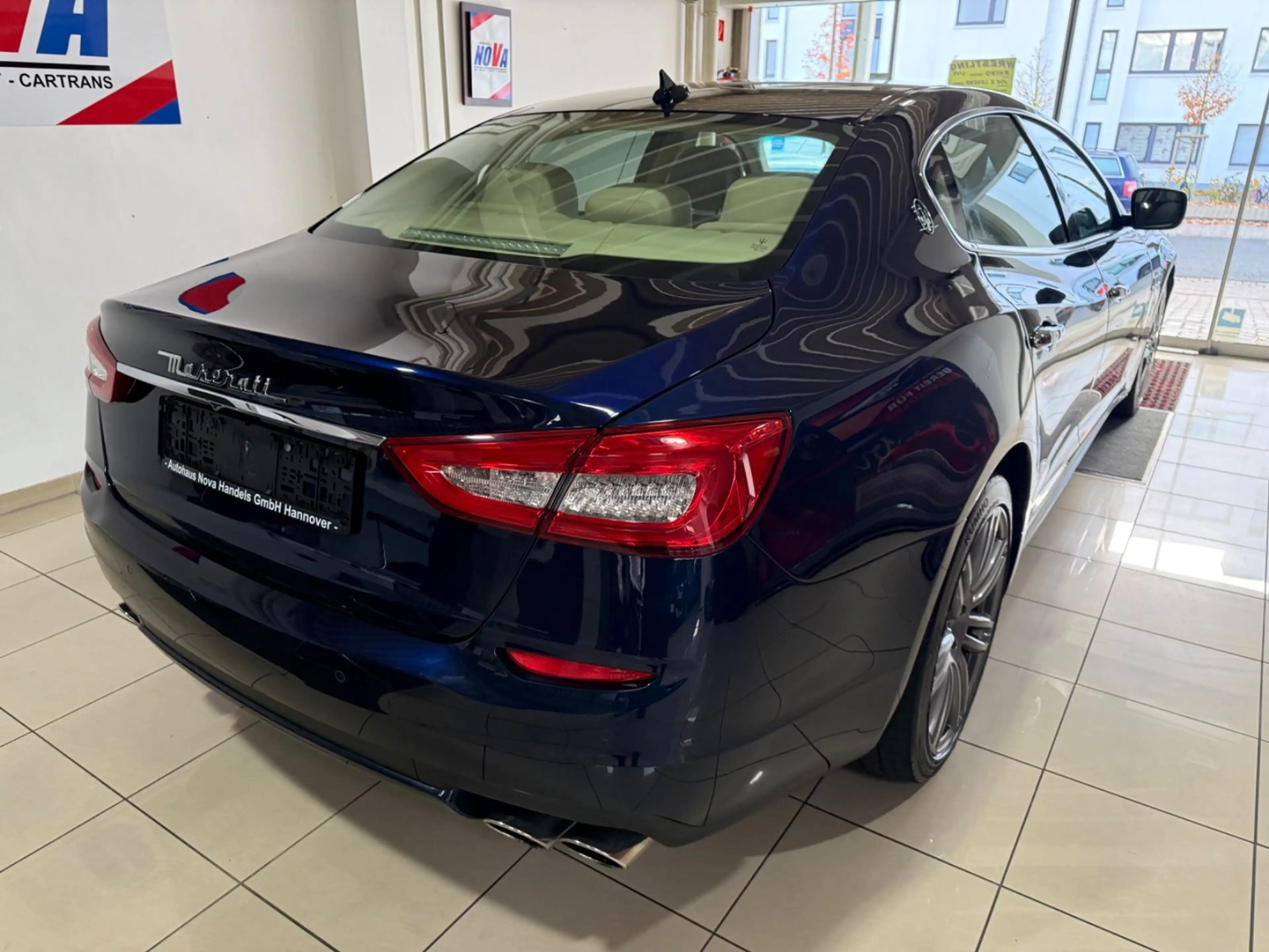 Maserati Quattroporte 3.0 V6 D*KEYGO*H&K*NAVI*LEDER*KAM — photo 4