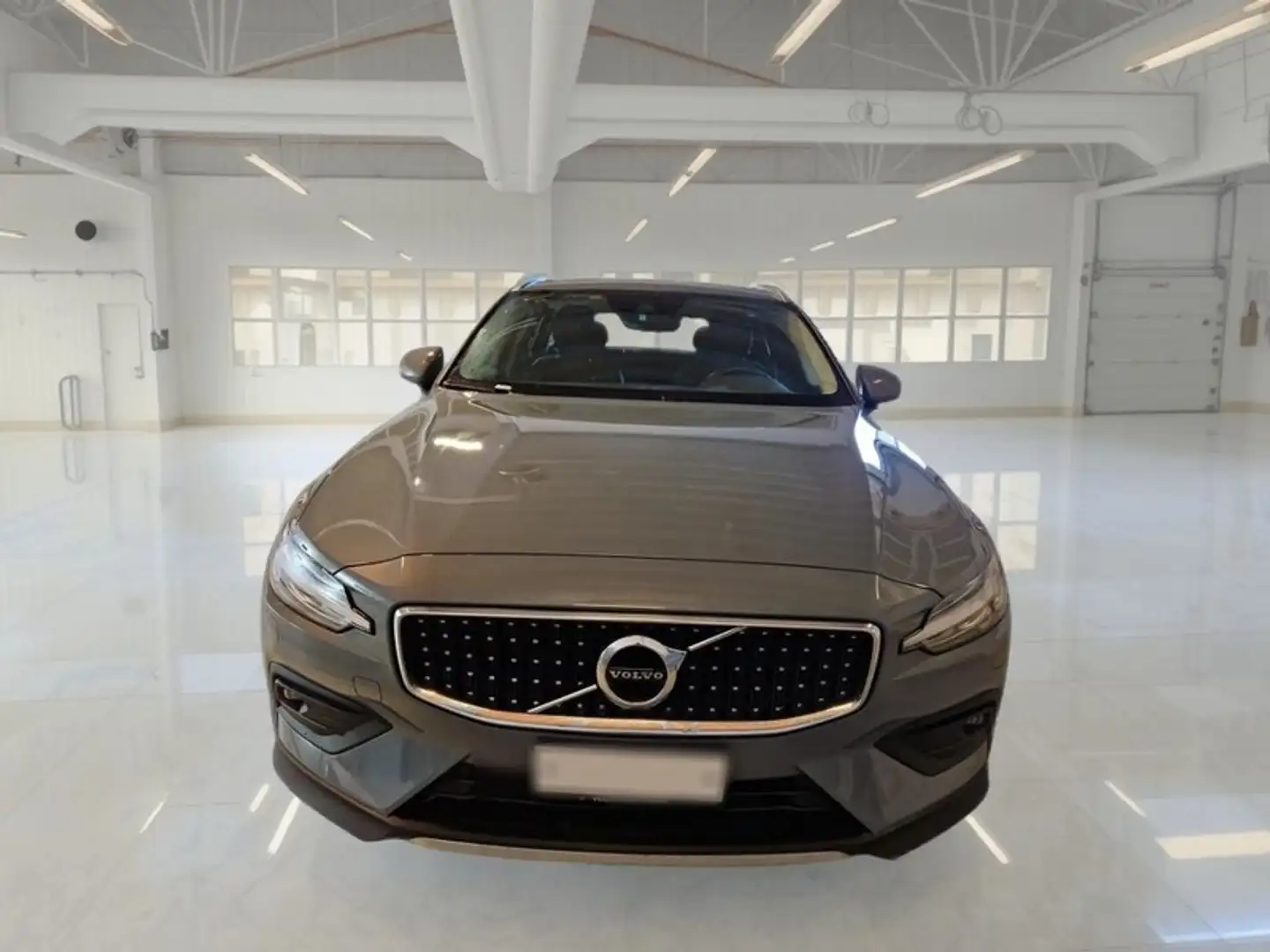 Volvo V60 Cross Country B4 D AWD autom. Business Pro Line WAGON - 2