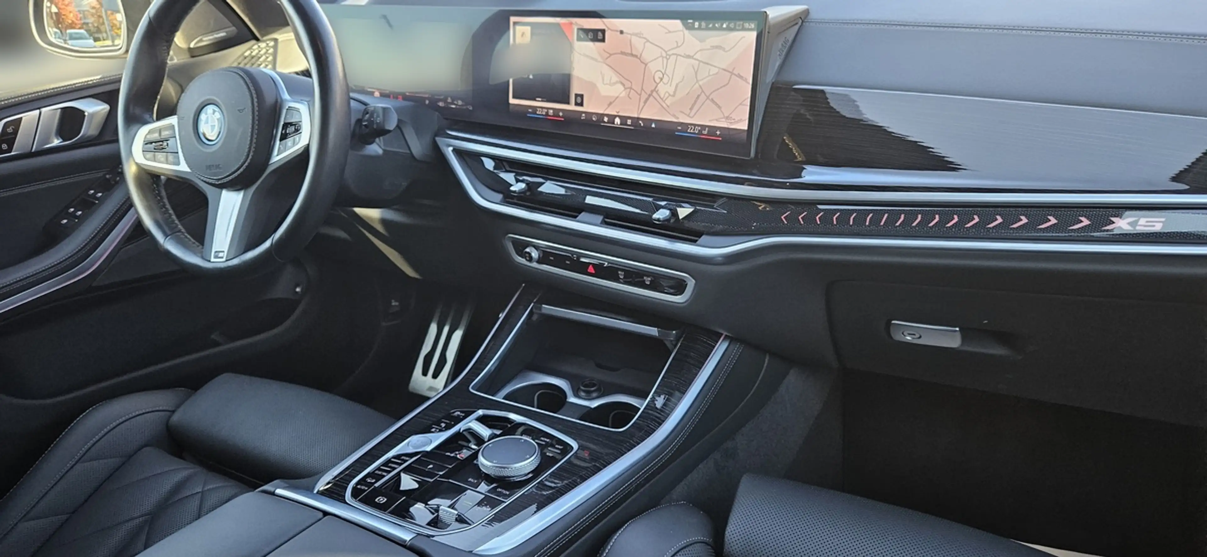 BMW X5 xDrive50e M Sport AHK HUD LED ACC Nightvision — photo 11