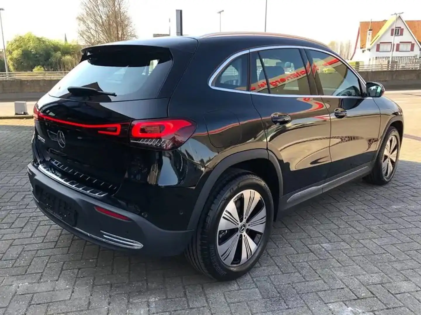 Mercedes-Benz EQA 250 Progressive | Camera | Dodehoek assist | Carplay Noir - 2