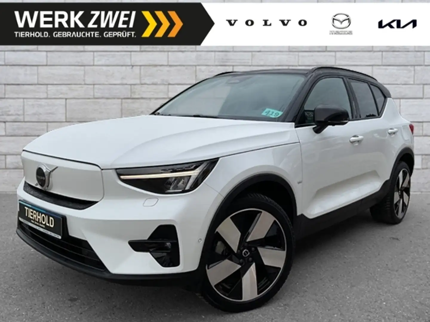 Volvo XC40 P8 Ultimate Pure Electric AWD ACC 360° Pano Weiß - 1