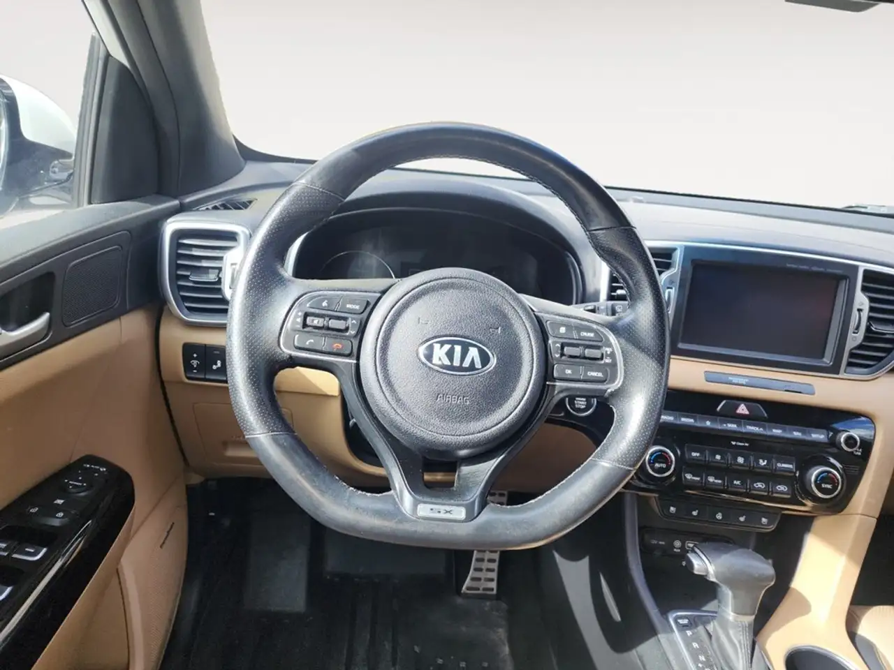 Kia Sportage снимка Kia Sportage