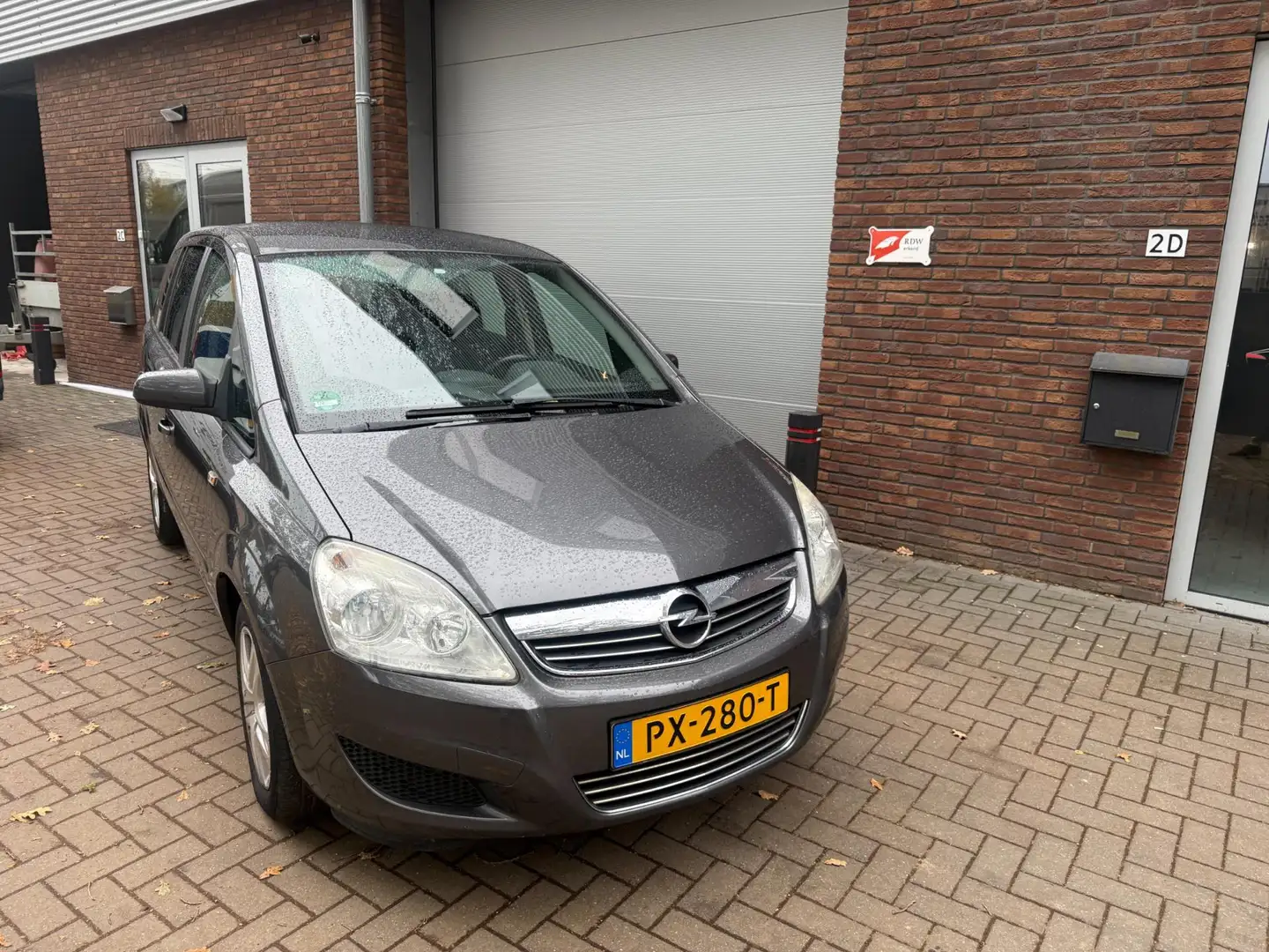 Opel Zafira 1.6 Business|AIRCO|NIEUWE APK|7 PERSOONS Gris - 2