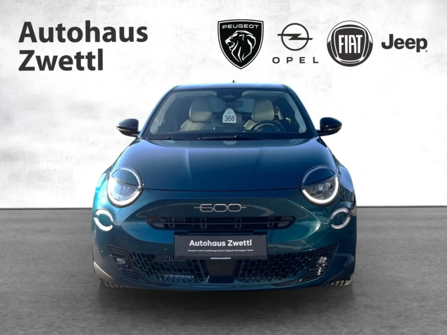 Fiat 600 La Prima Hybrid 145 Grün - 2