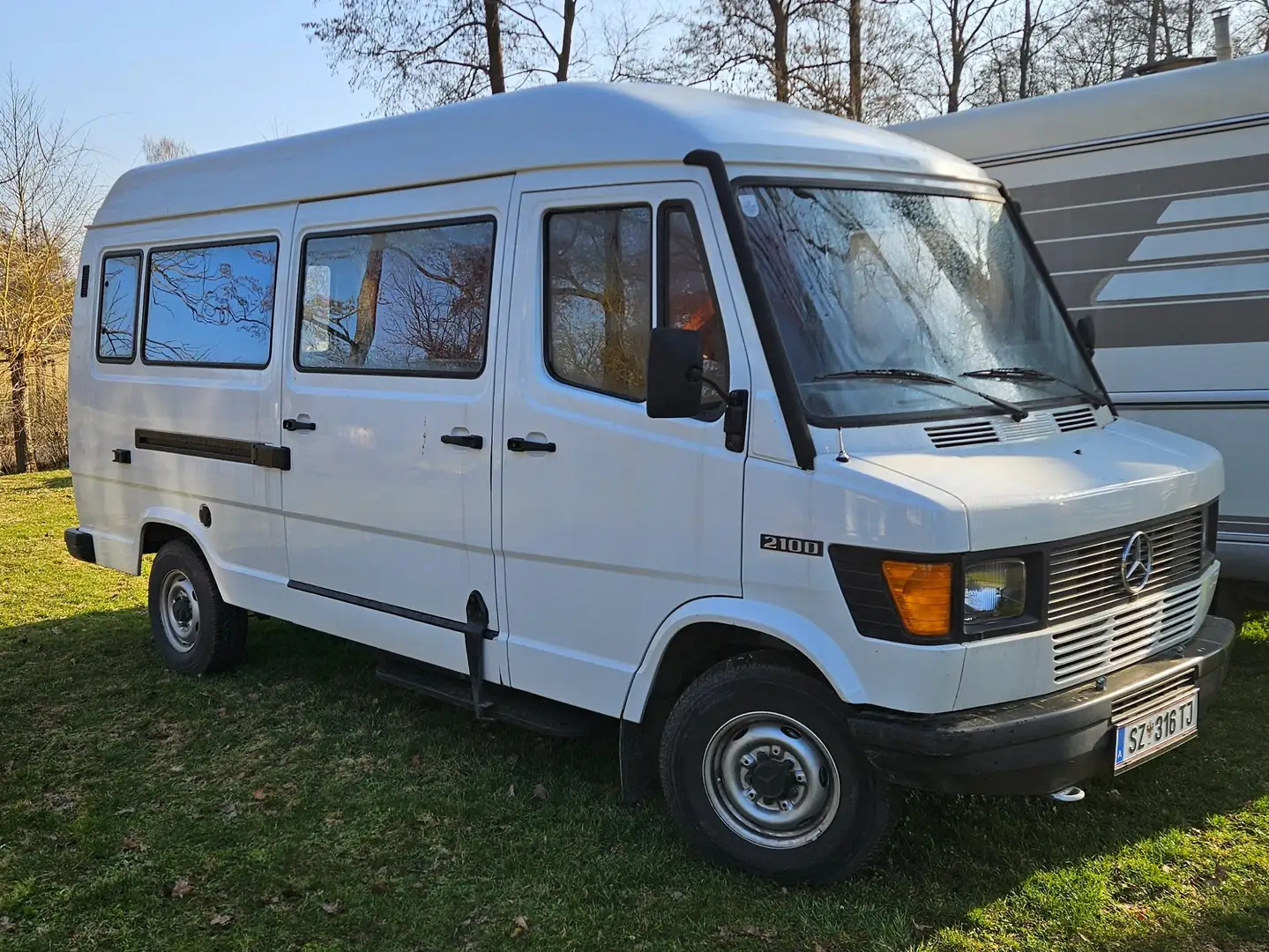 Mercedes-Benz T1 210D Weiß - 2