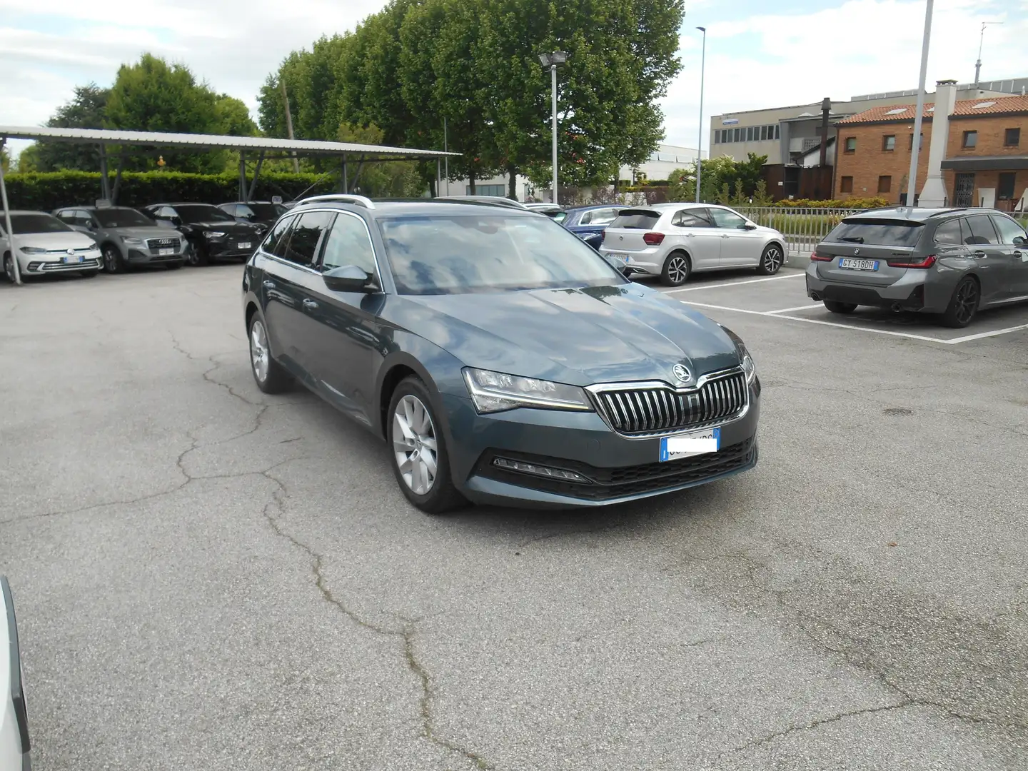 Skoda Superb Superb Wagon 2.0 tdi evo Executive 150cv dsg Šedá - 2