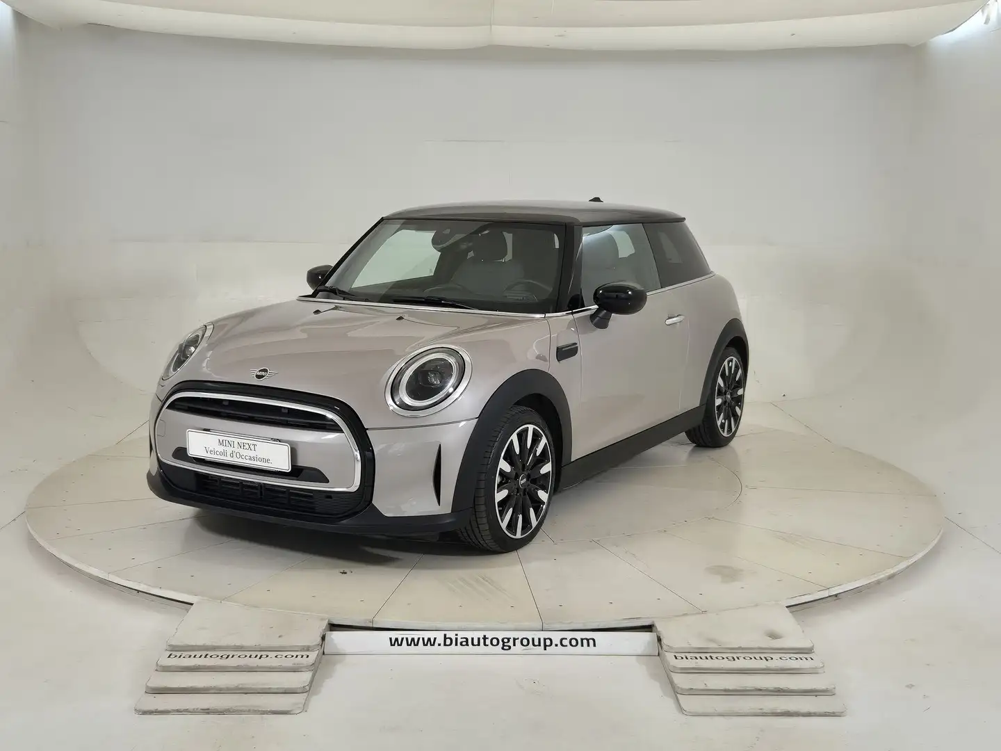 MINI Cooper Mini F56 2021 3p Mini 3p 1.5 Cooper Classic Premi Gris - 1