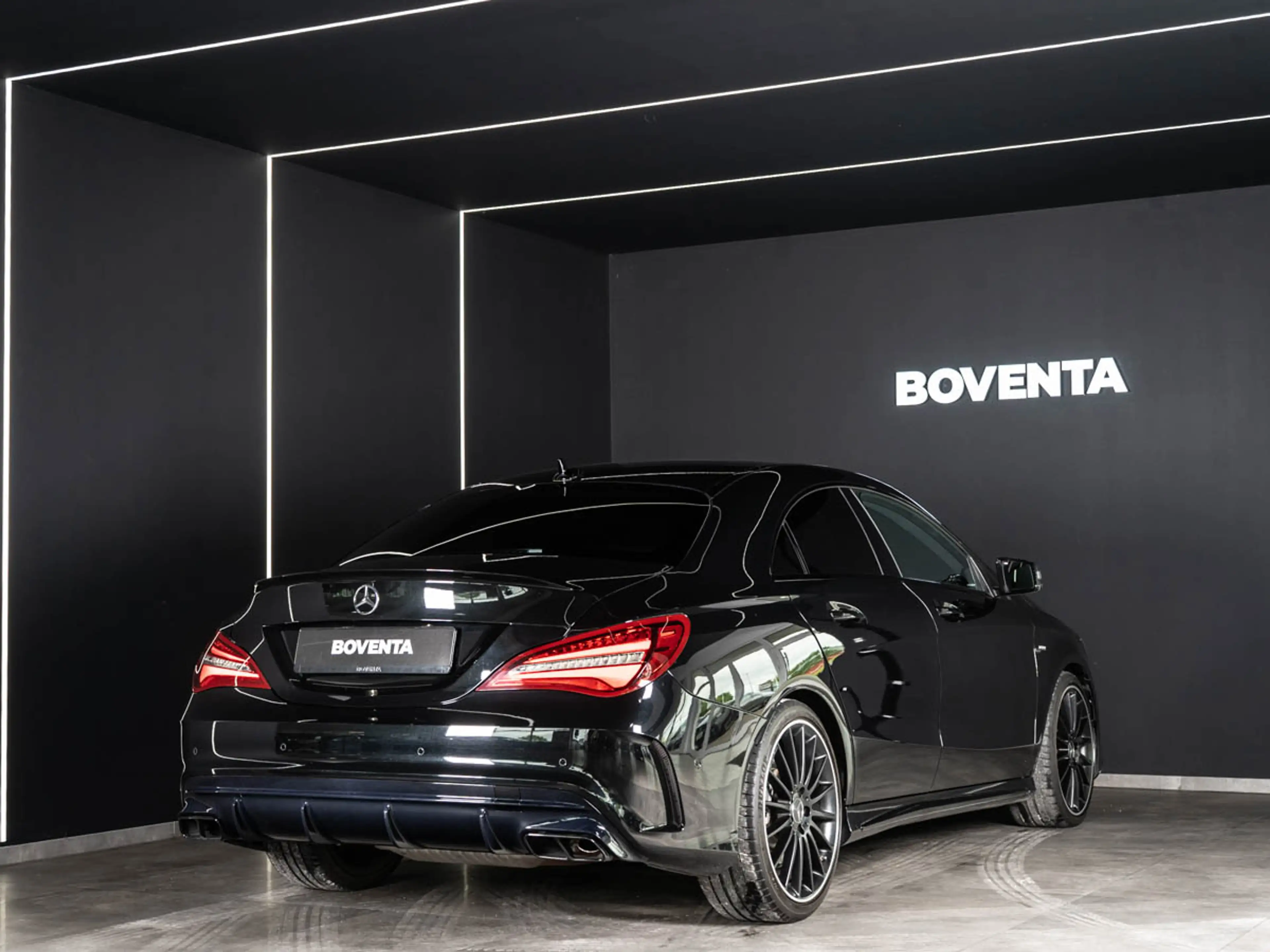 Mercedes-Benz CLA 45 AMG 4Matic  *PERF-AGA*PANO*H&K* — photo 6