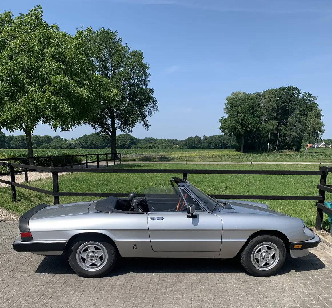 Alfa Romeo Spider 2.0 - 1
