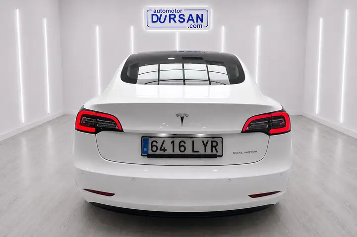 Tesla Model 3 2022, foto 11
