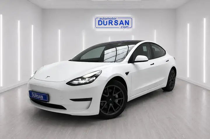 Tesla Model 3 2022, foto 1