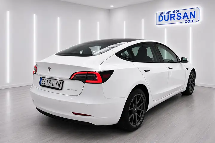 Tesla Model 3 2022, foto 5