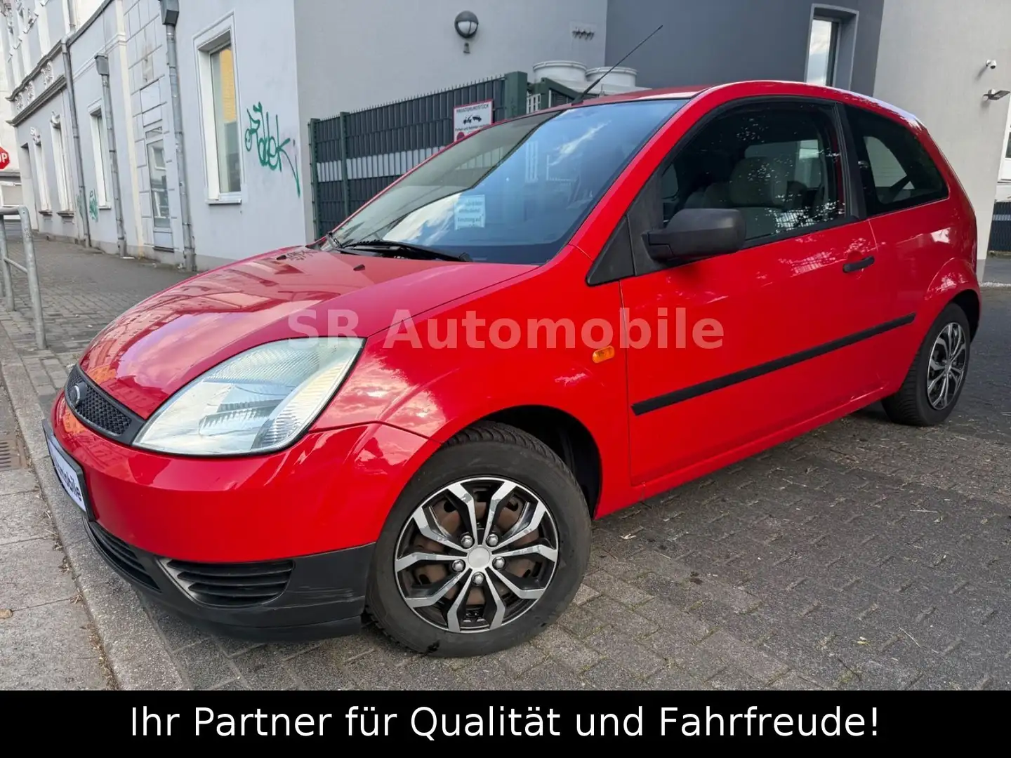 Ford Fiesta 1,3 51 kW Viva 3.HAND*KLMAANLAGE*E-FENST. Rot - 2