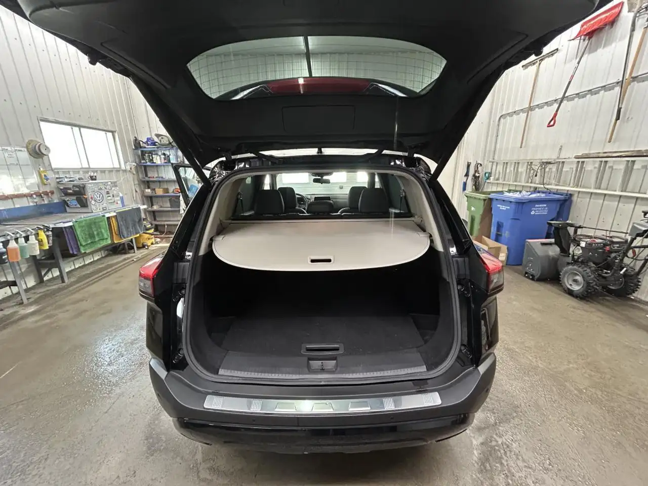 Nissan Rogue снимка Nissan Rogue