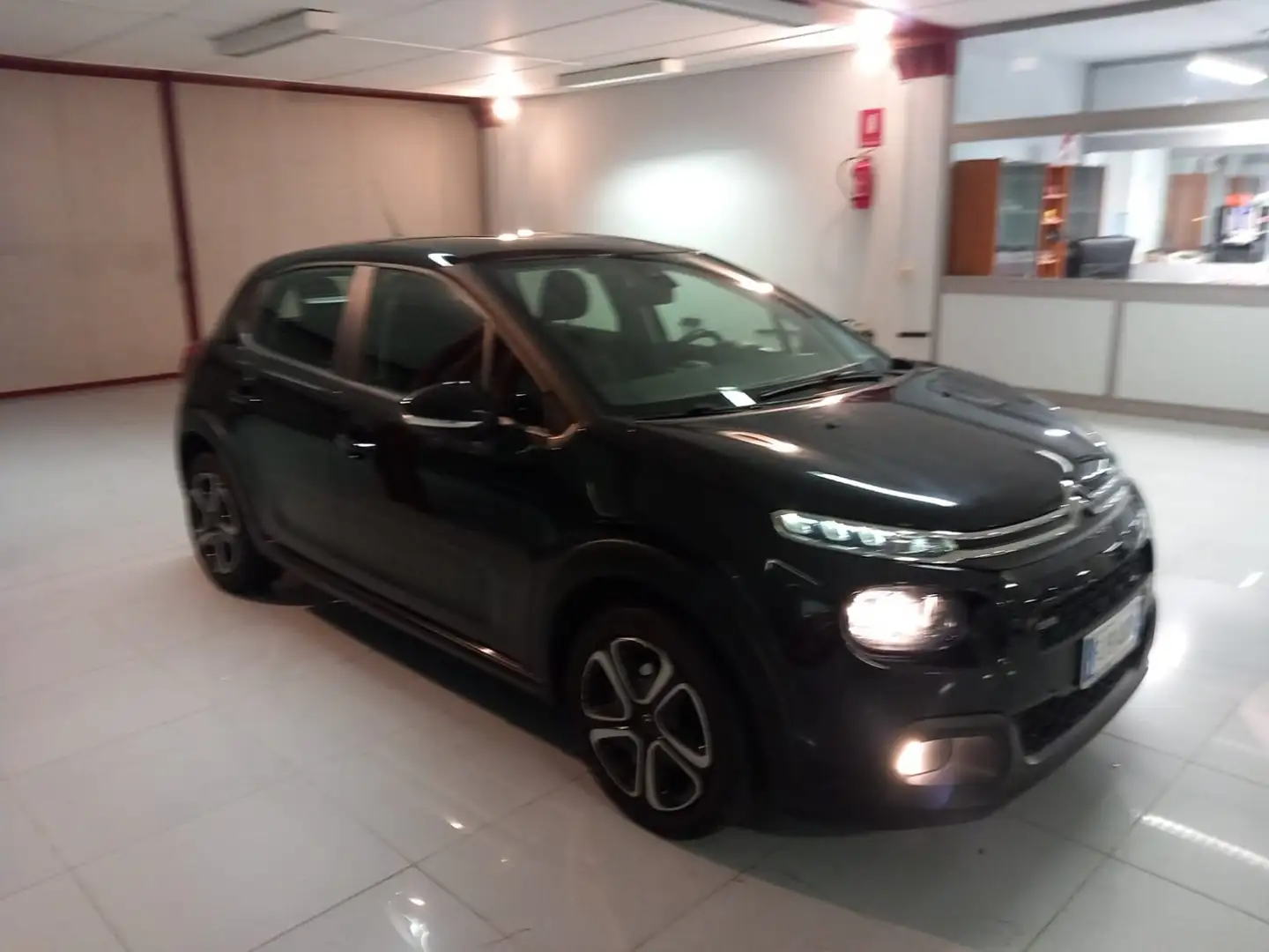 Citroen C3 1.2 puretech Feel Gpl 82cv neopatentati Nero - 1