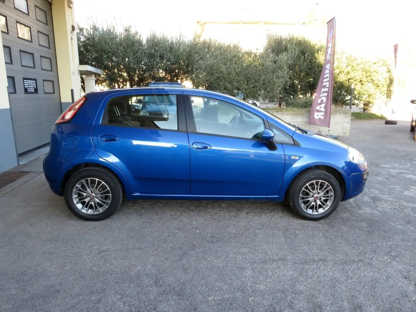 Fiat Punto Evo 5p 1.4 77cv. km 158.800. meccanica ottima. Bleu - 2