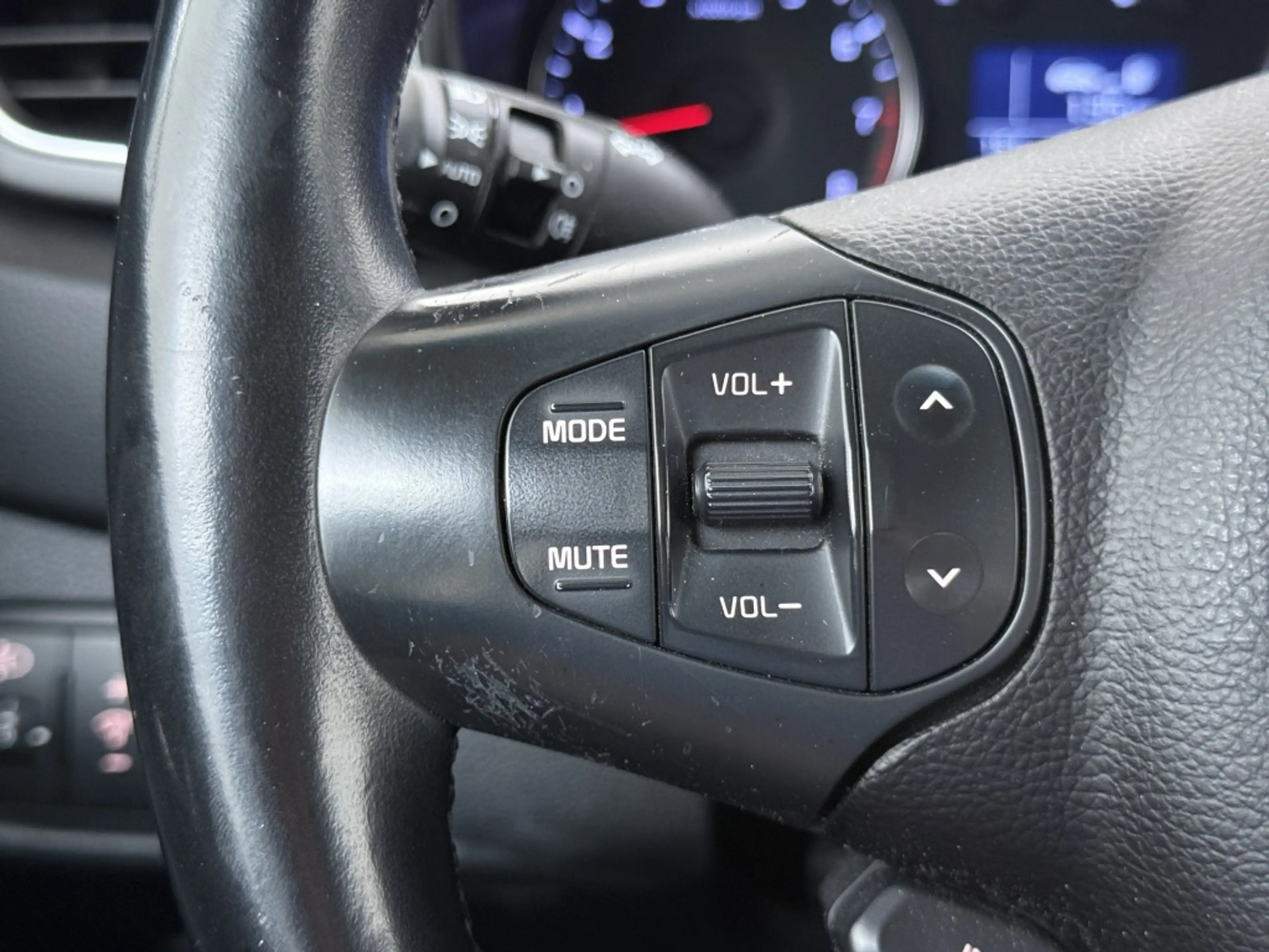 Kia Carens 1.6 GDi ComfortLine | 7 persoons | cruise control — photo 24