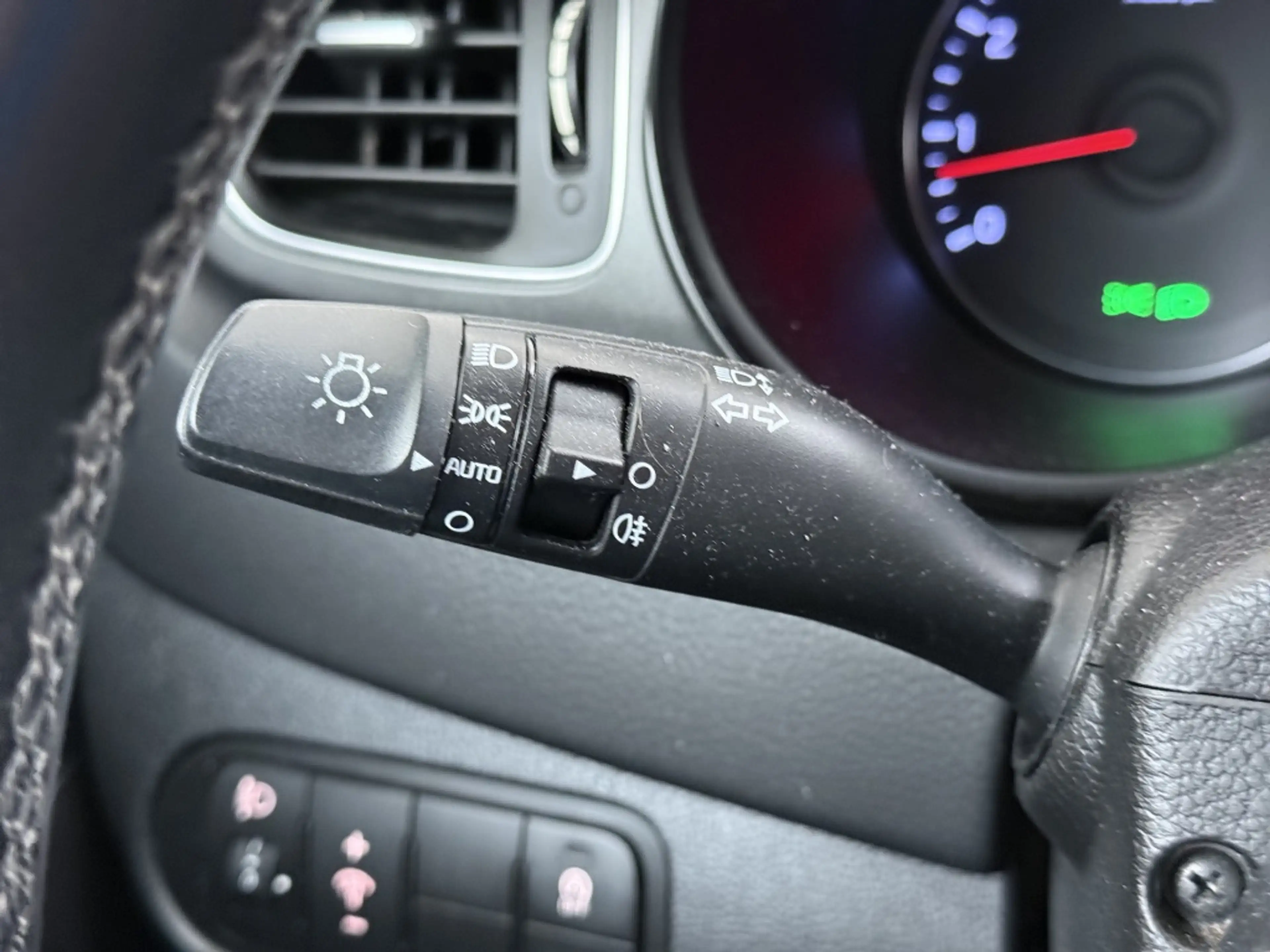 Kia Carens 1.6 GDi ComfortLine | 7 persoons | cruise control — photo 22