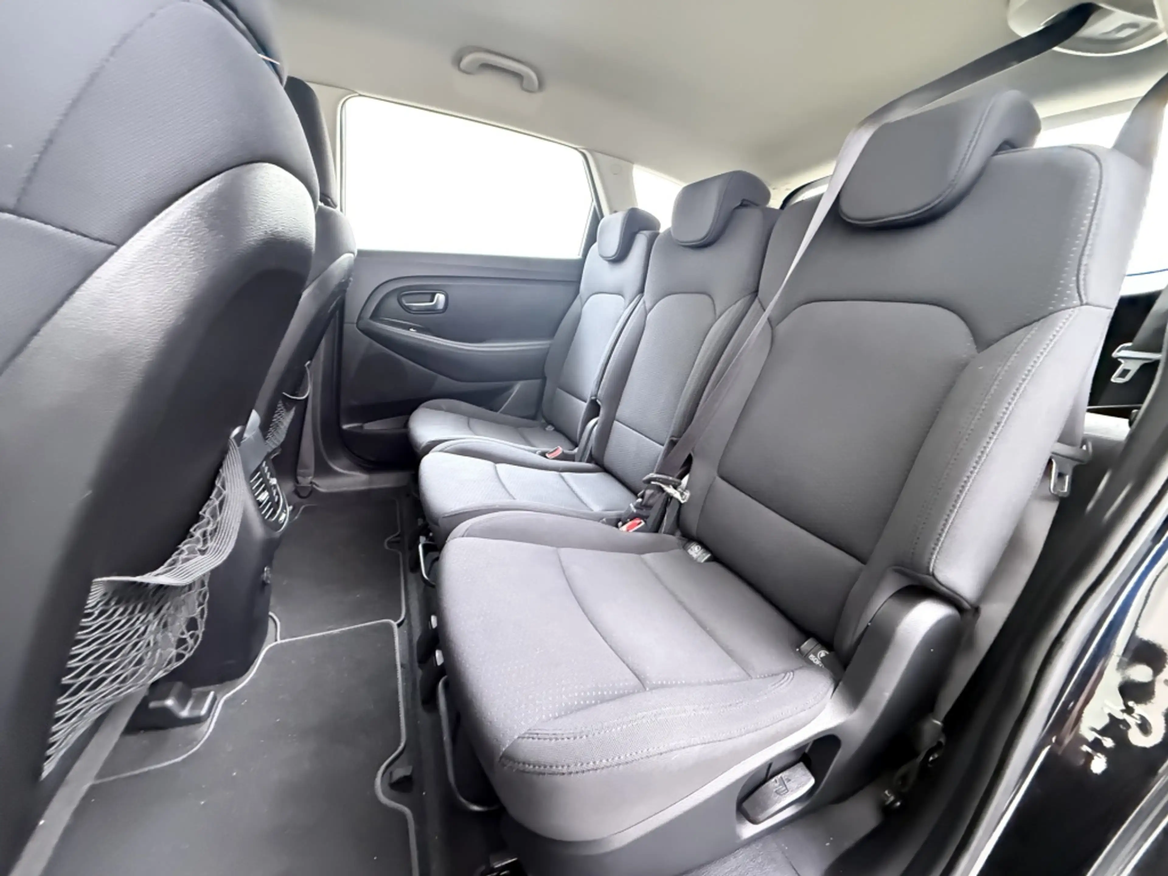 Kia Carens 1.6 GDi ComfortLine | 7 persoons | cruise control — photo 17