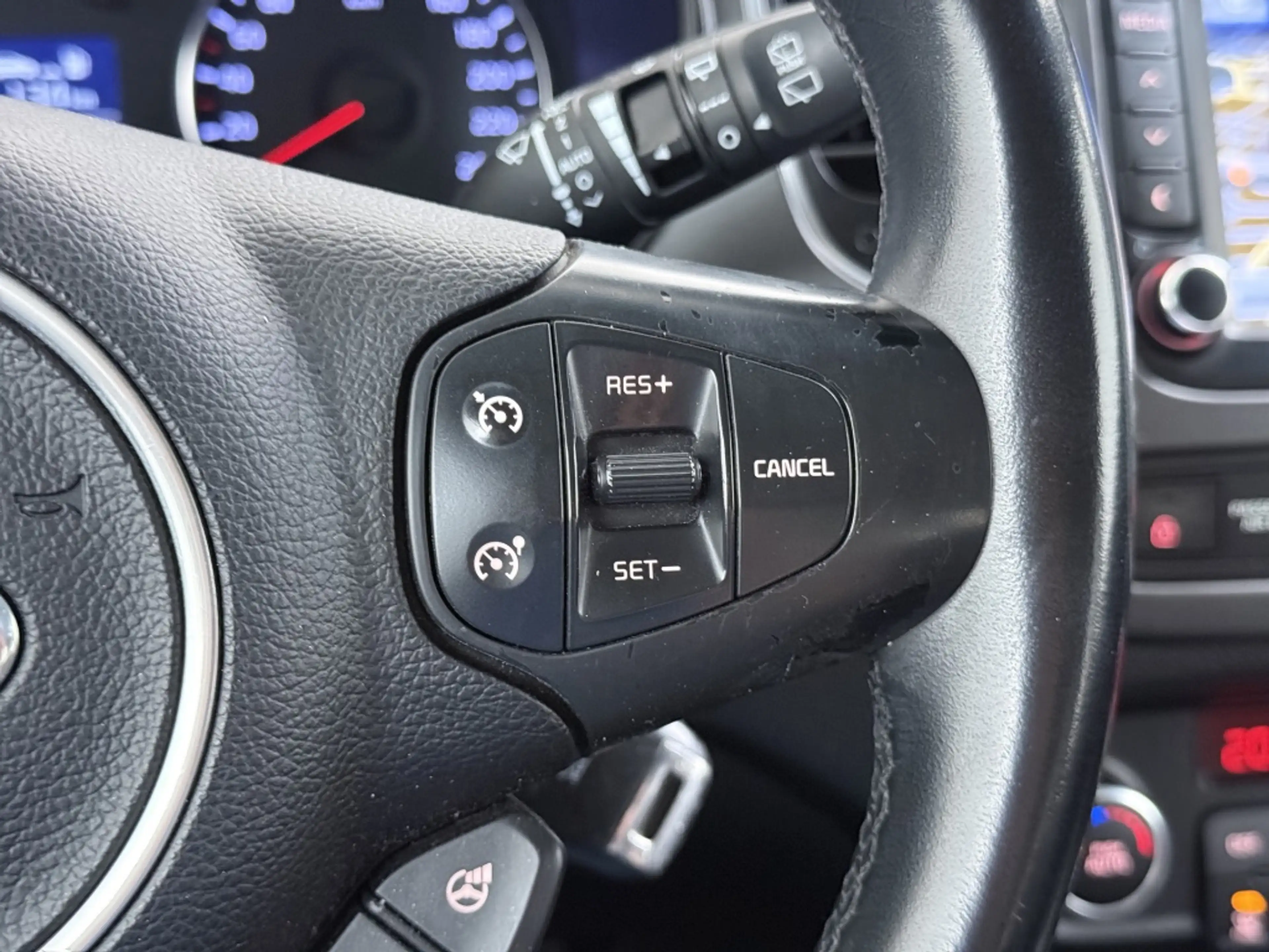 Kia Carens 1.6 GDi ComfortLine | 7 persoons | cruise control — photo 27