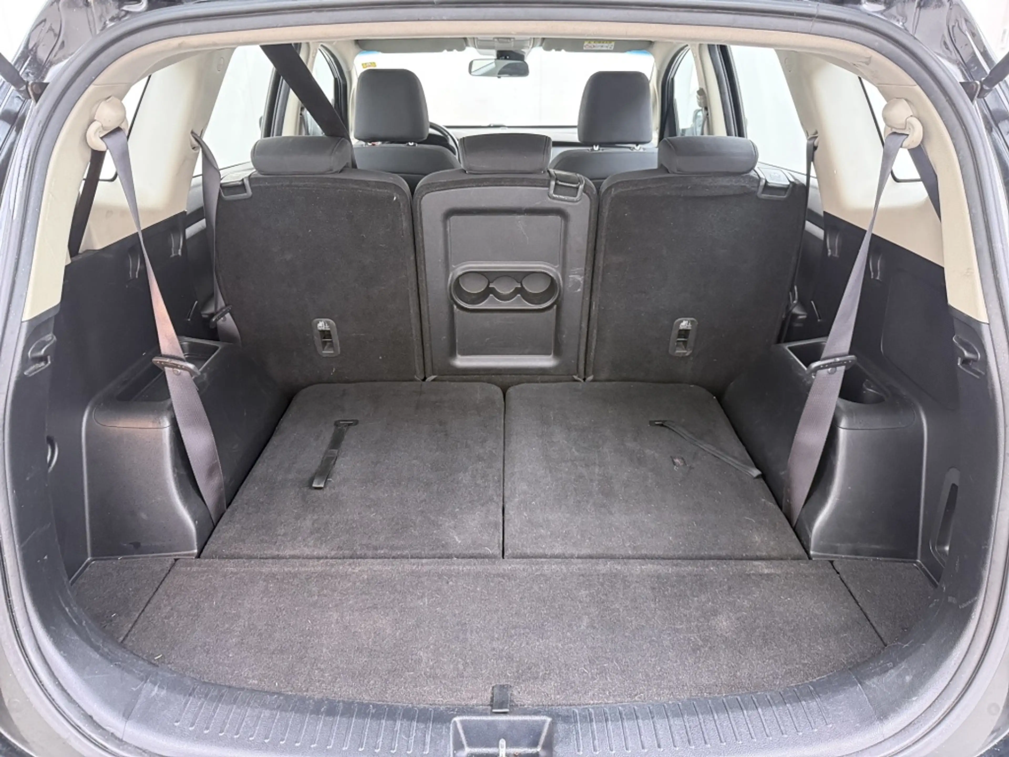 Kia Carens 1.6 GDi ComfortLine | 7 persoons | cruise control — photo 9