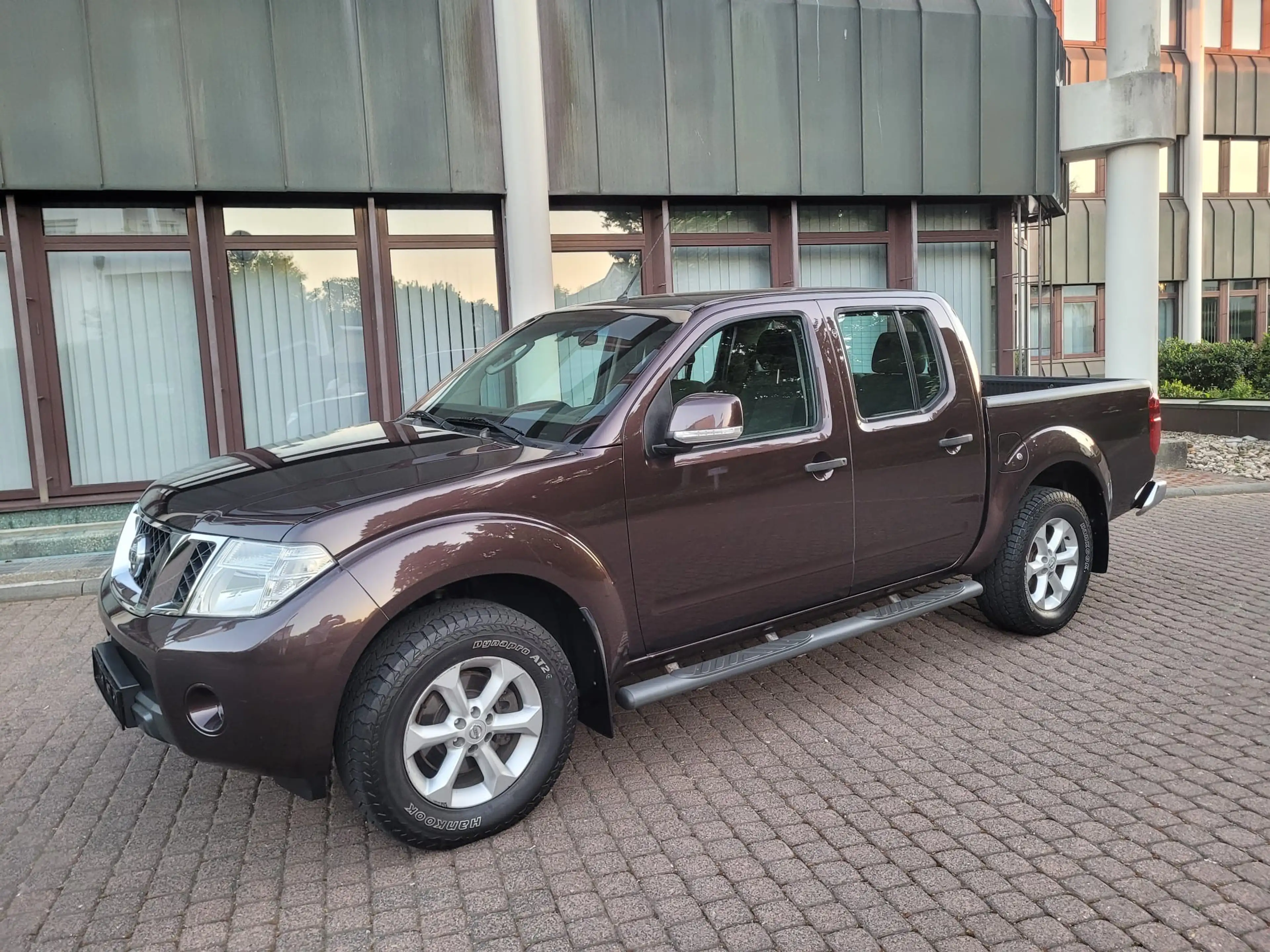 Nissan Navara Double Cab SE 4X4 — photo 10