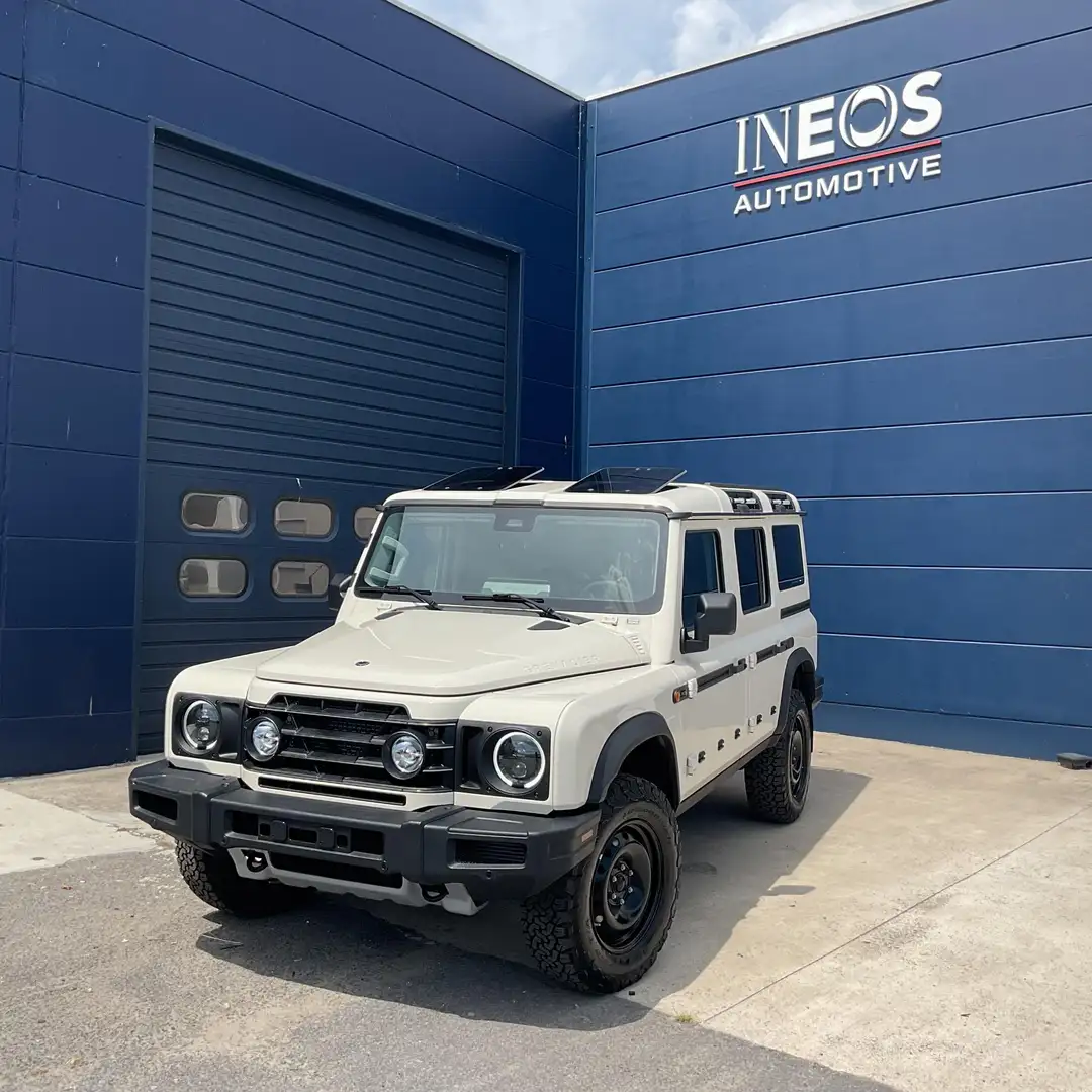 Ineos Grenadier Utility Wagon 2 seats Blanc - 1