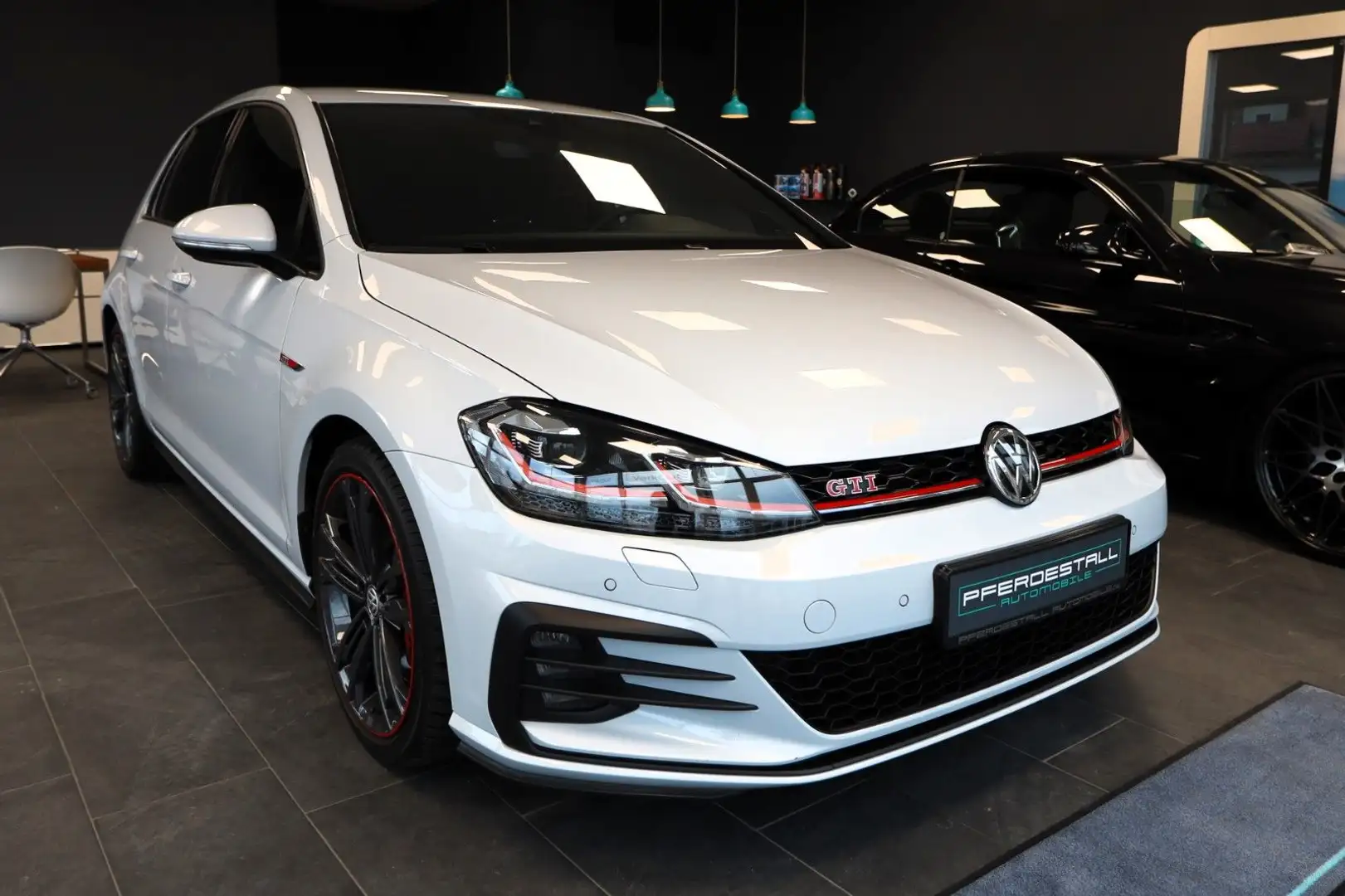 Volkswagen Golf VII Lim. GTI Performance Dynaudio Standheiz Silber - 1