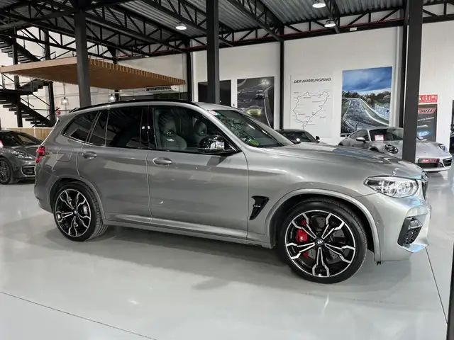 BMW X3 M view 6