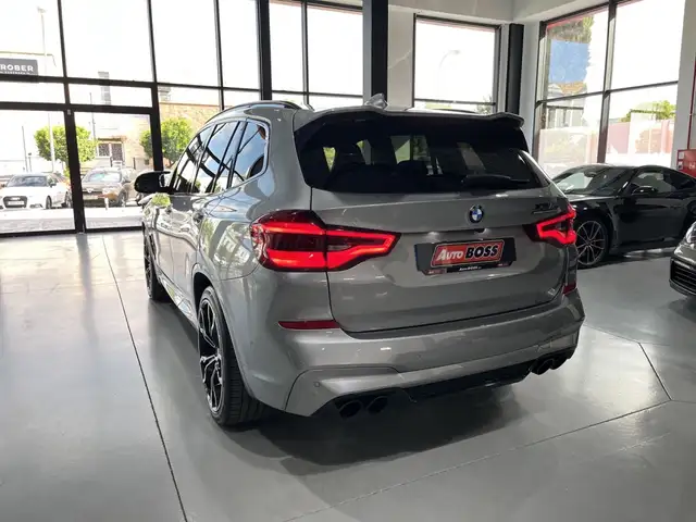 BMW X3 M view 10