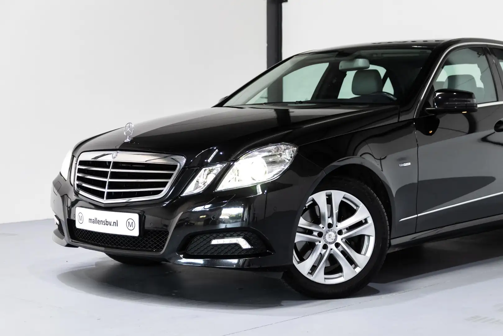 Mercedes-Benz E 250 CGI Avantgarde YOUNGT/BTW/SCHUIFDAK/DEALEROH/LEER/ Zwart - 2