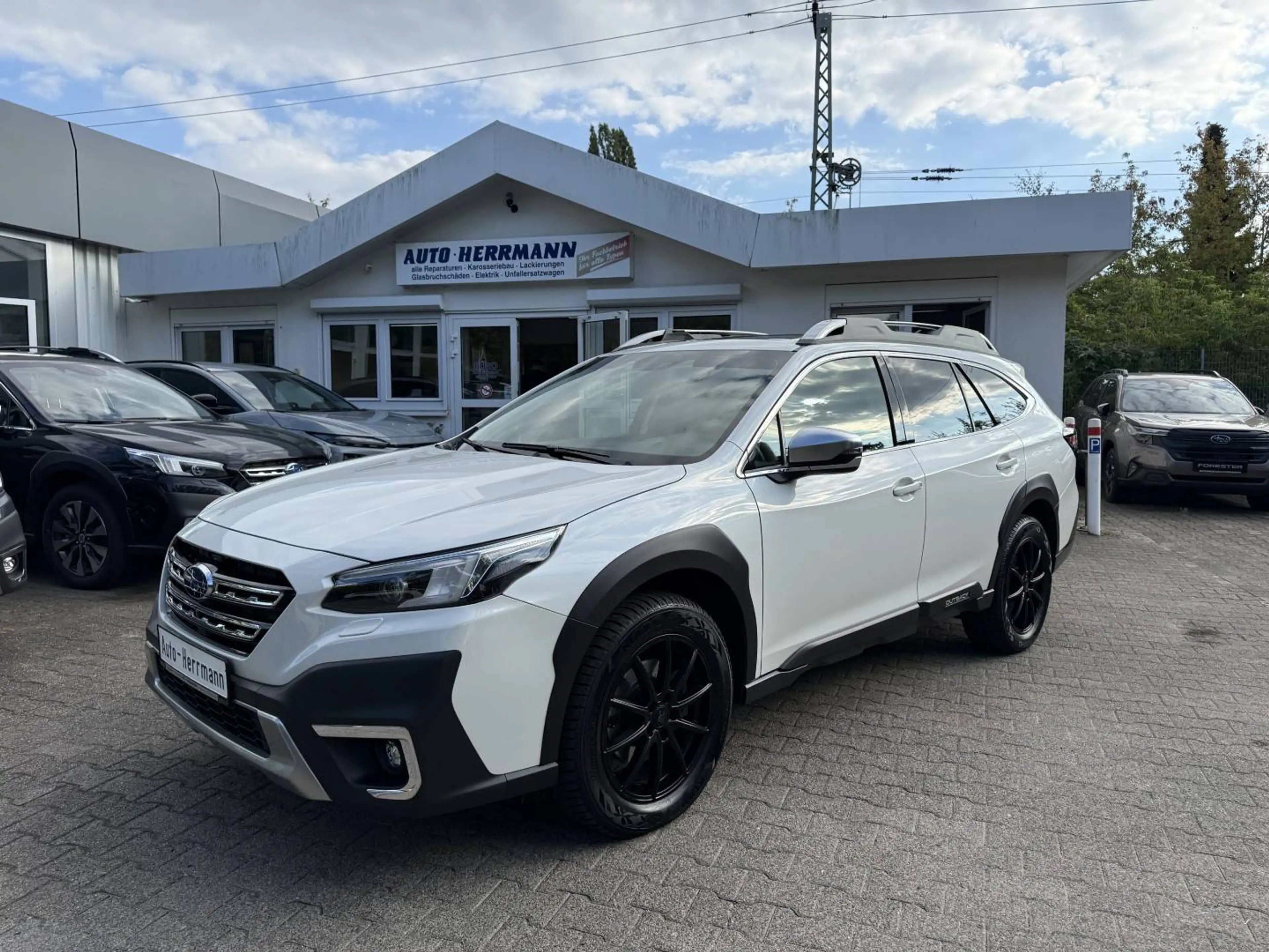 Subaru OUTBACK 2,5i Platinum, Allrad, Leder, AHK,