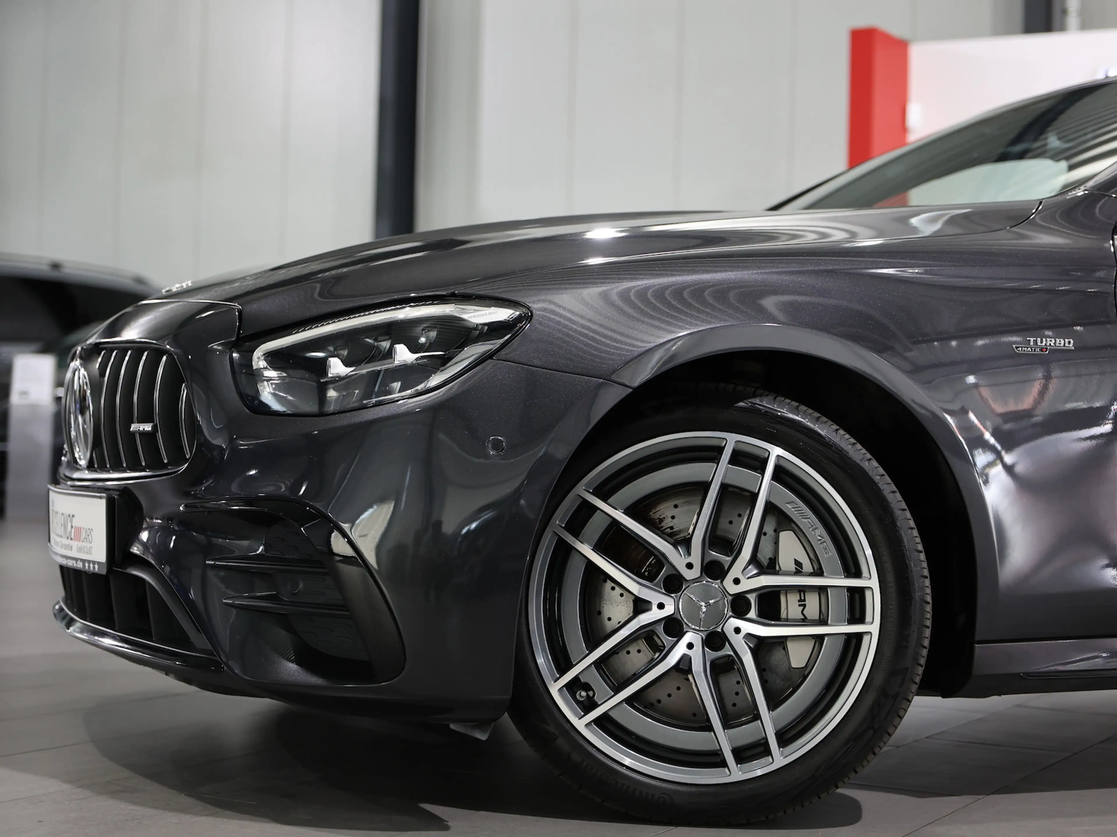 Mercedes-Benz E 53 AMG T 4M / PANORAMA / DISTRONIC / BURMESTER — photo 6