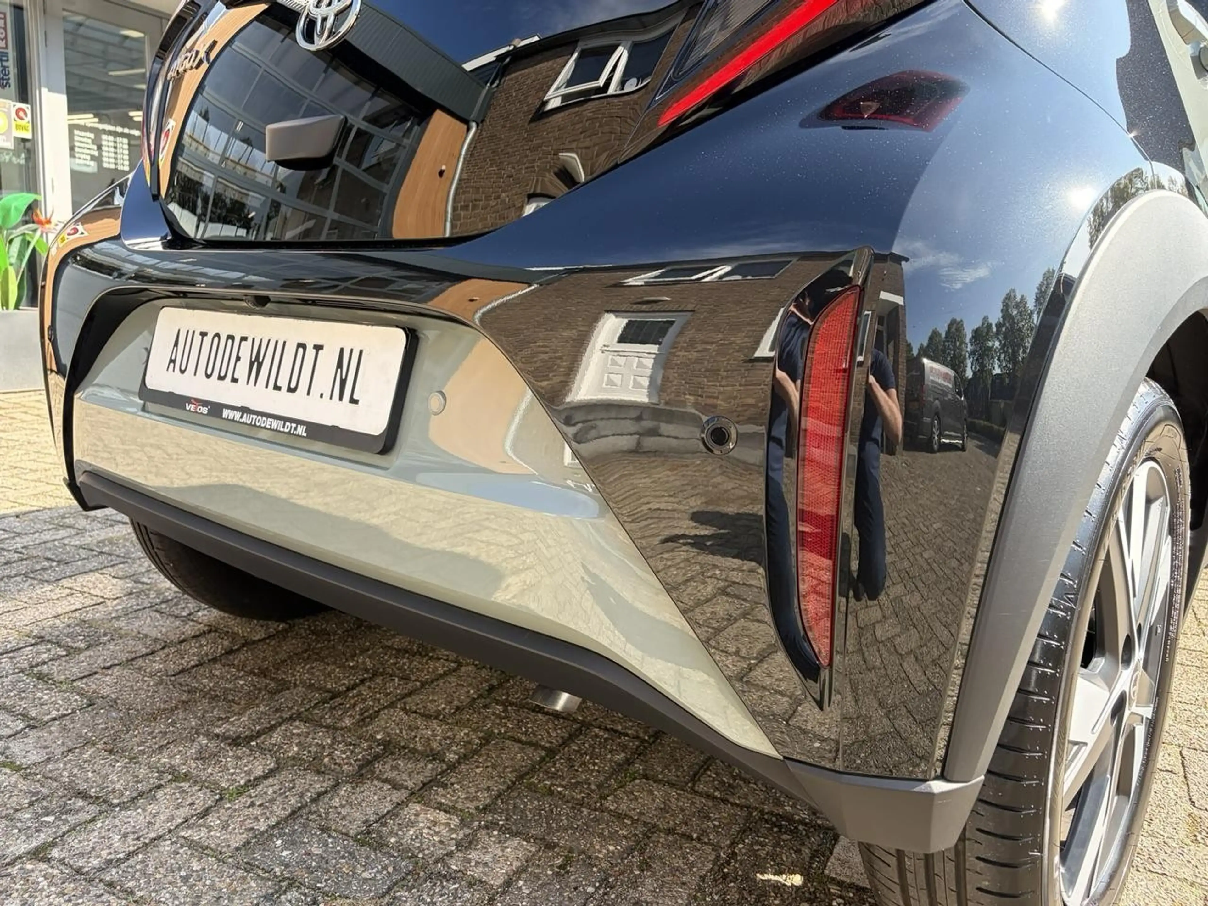 Toyota Aygo X 1.5 Hybrid 115 Pulse + Smart Pack A/T — photo 9