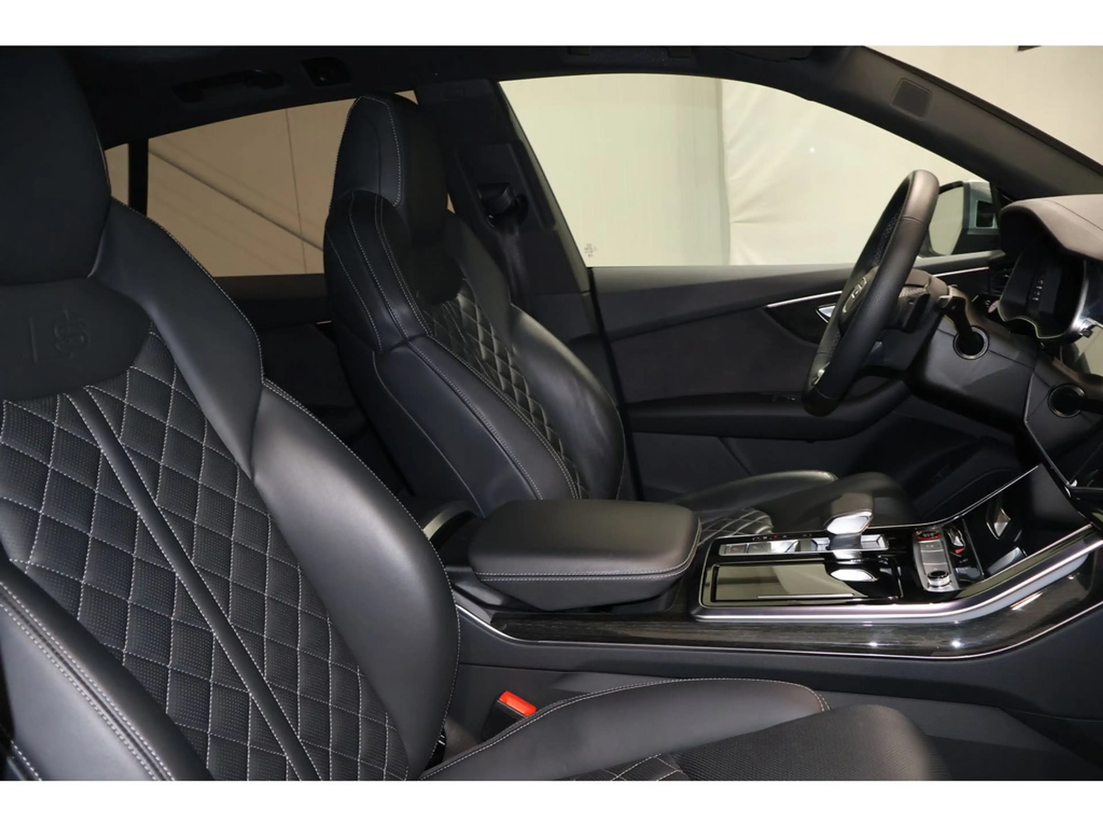 Audi SQ8 4.0 TFSI quattro B&O*Pano*LED — photo 8