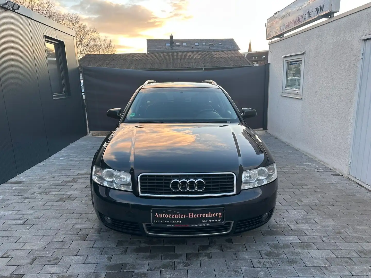 Audi A4 1.9TDI 96kW 6-Gang Avant * HU-NEU*2.Hand* Nero - 2