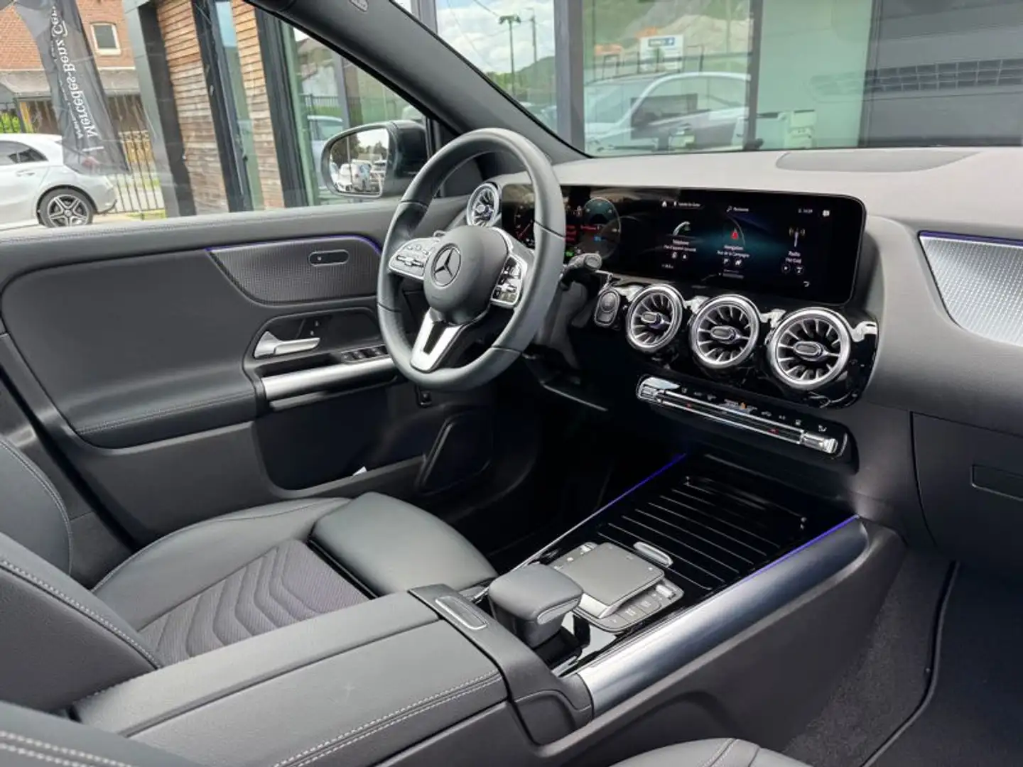 Mercedes-Benz EQA 250 250 Business Line - 5 ans GARANTIE Noir - 2
