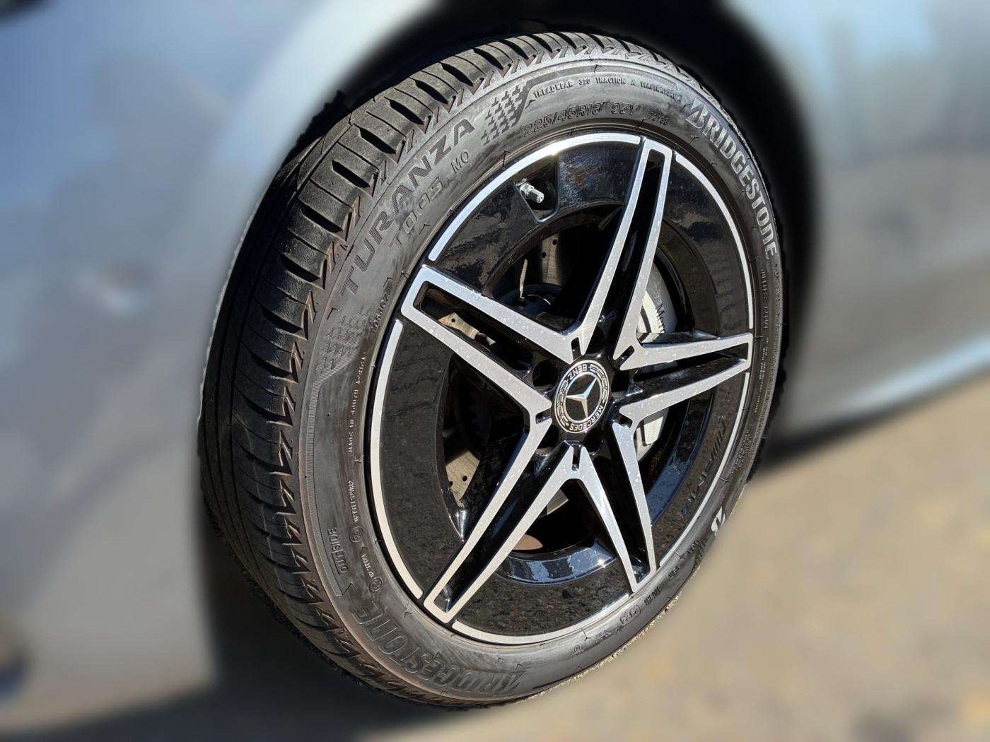Mercedes-Benz C 220