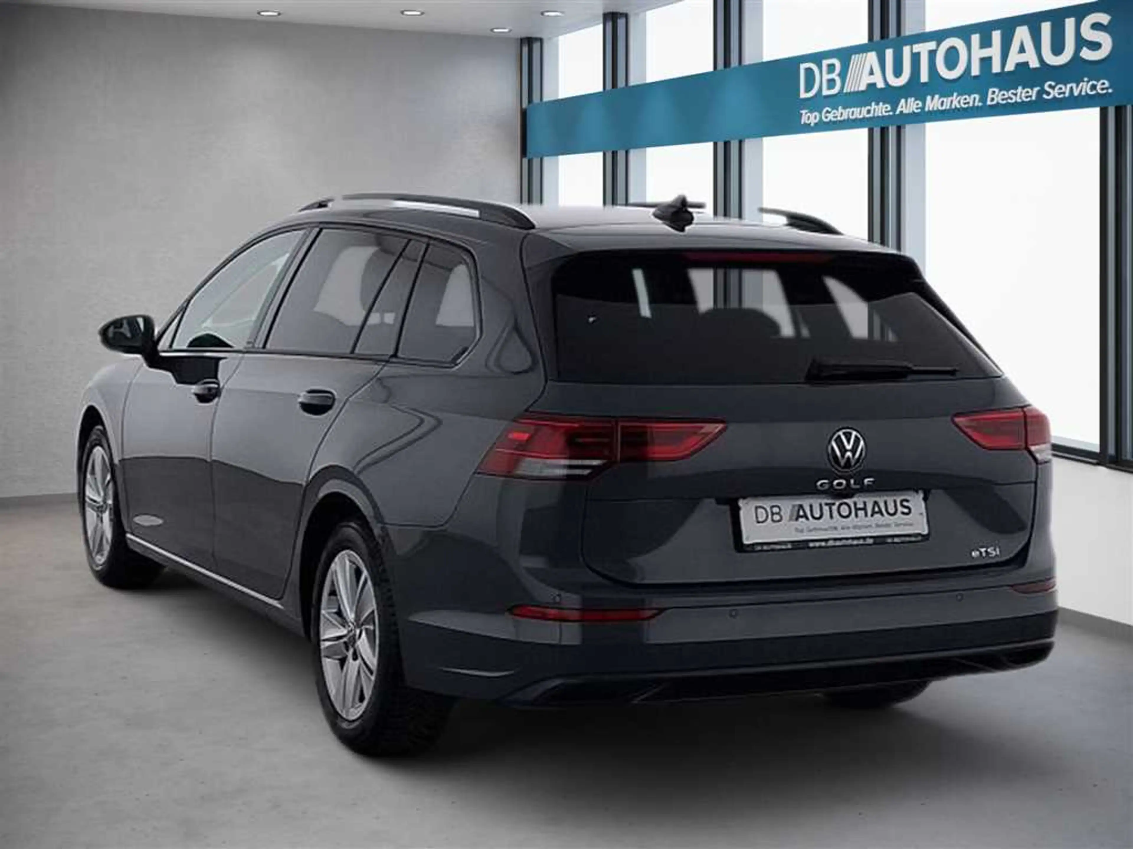 Volkswagen Golf Life 1.5 eTSI DSG — photo 6