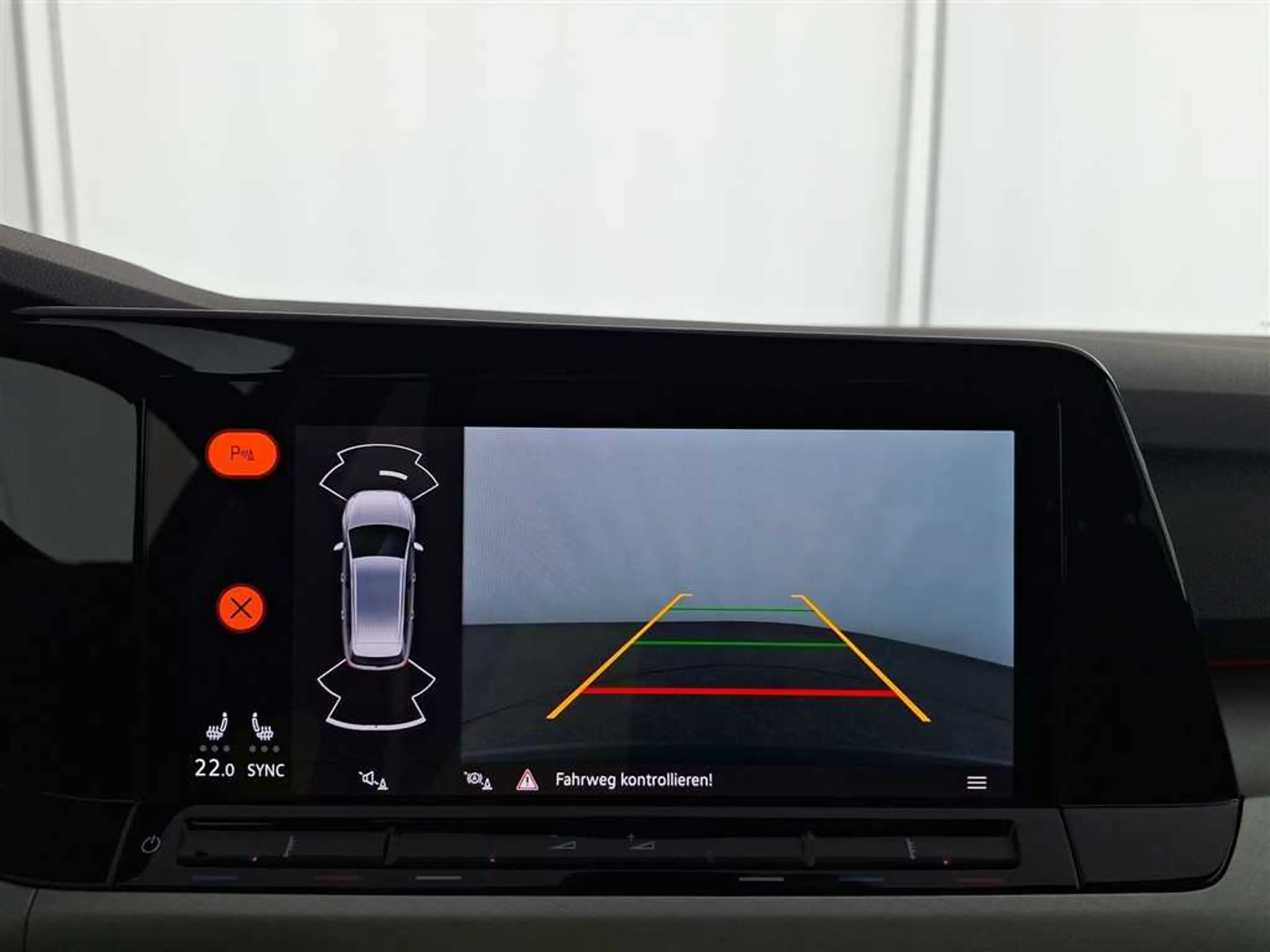 Volkswagen Golf Life 1.5 eTSI DSG — photo 12