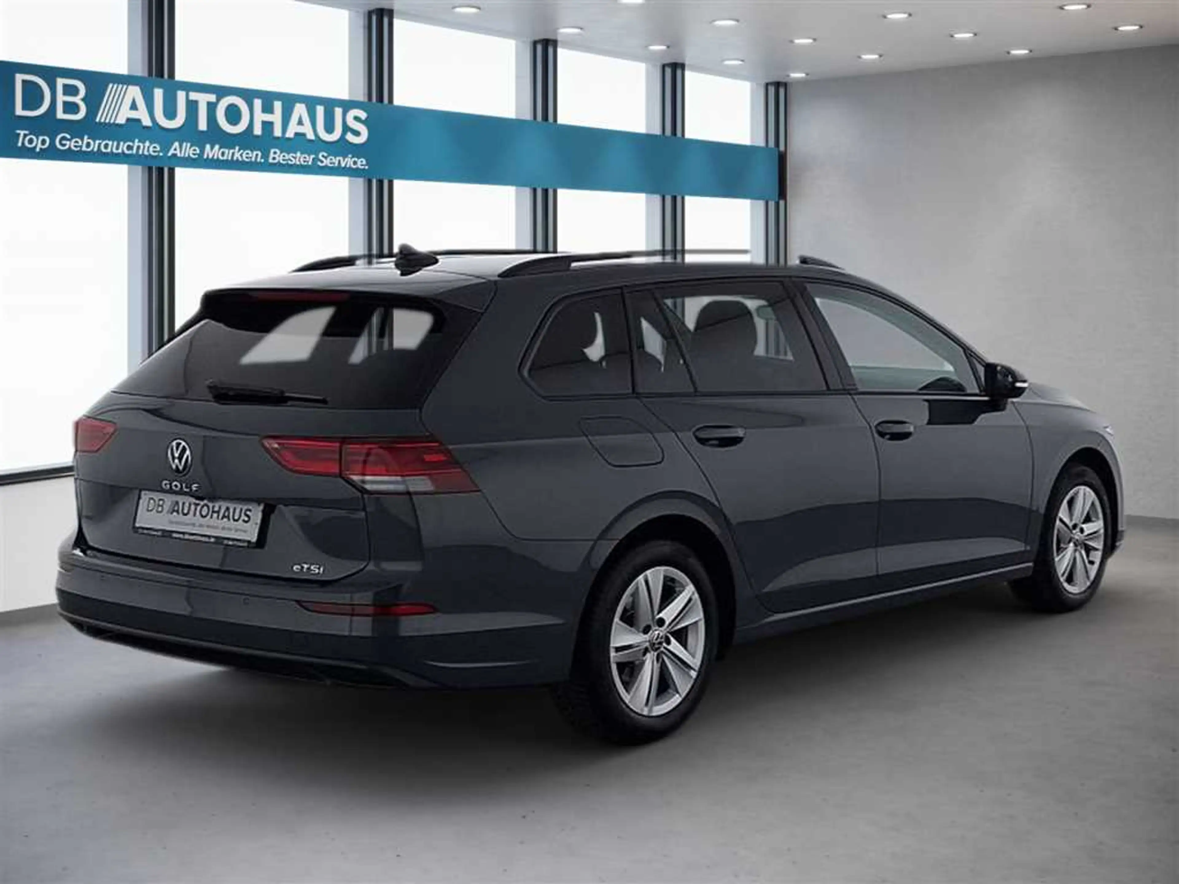 Volkswagen Golf Life 1.5 eTSI DSG — photo 4