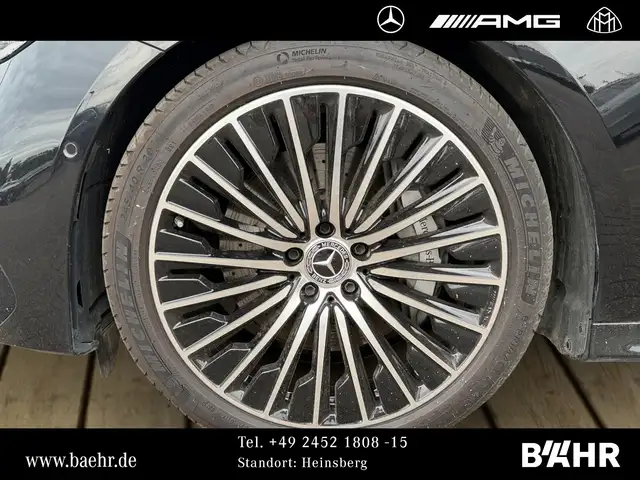 Mercedes-Benz E-Class view 6