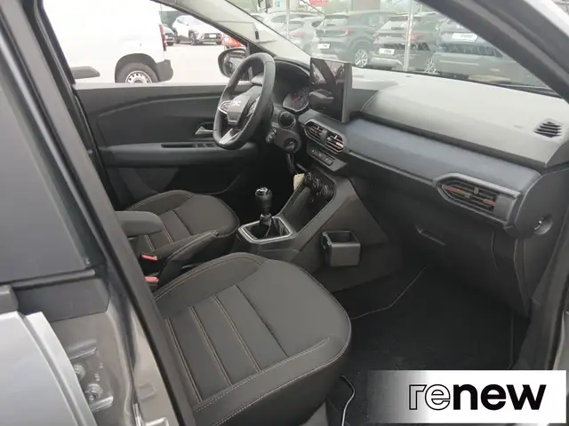 Dacia Sandero view 18