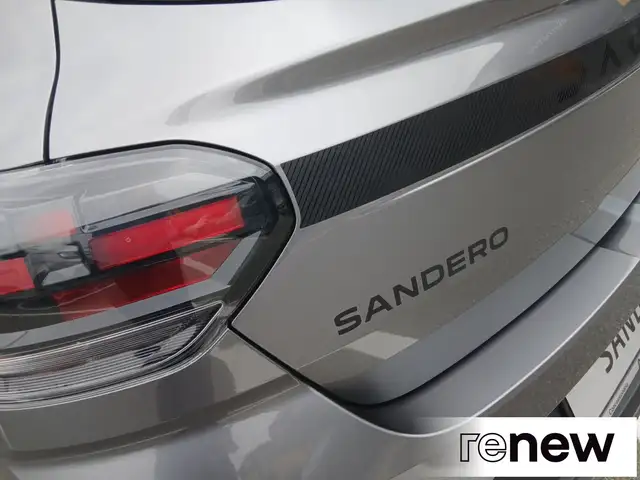 Dacia Sandero view 6