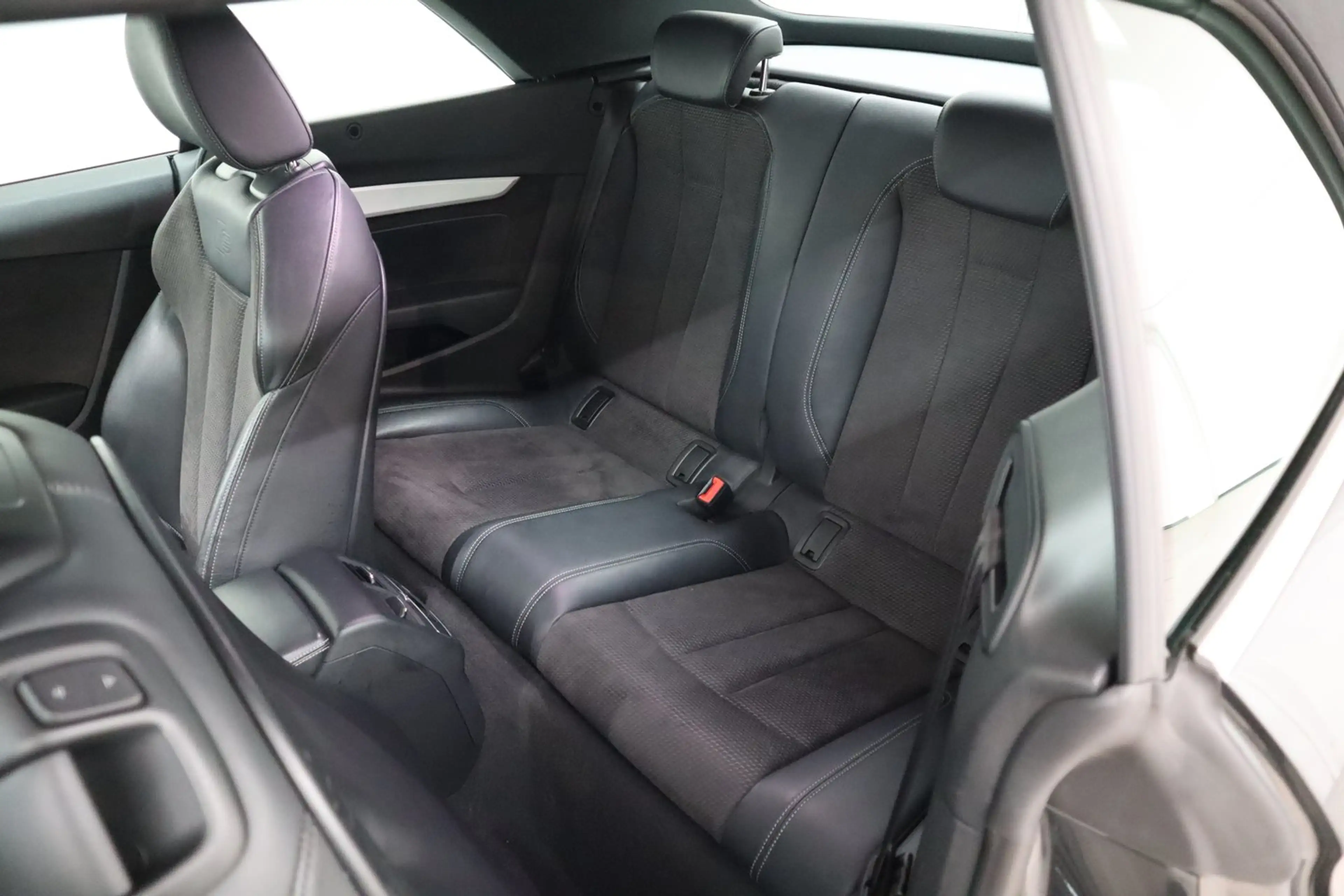 Audi A5 3.0 TDI quattro — photo 12